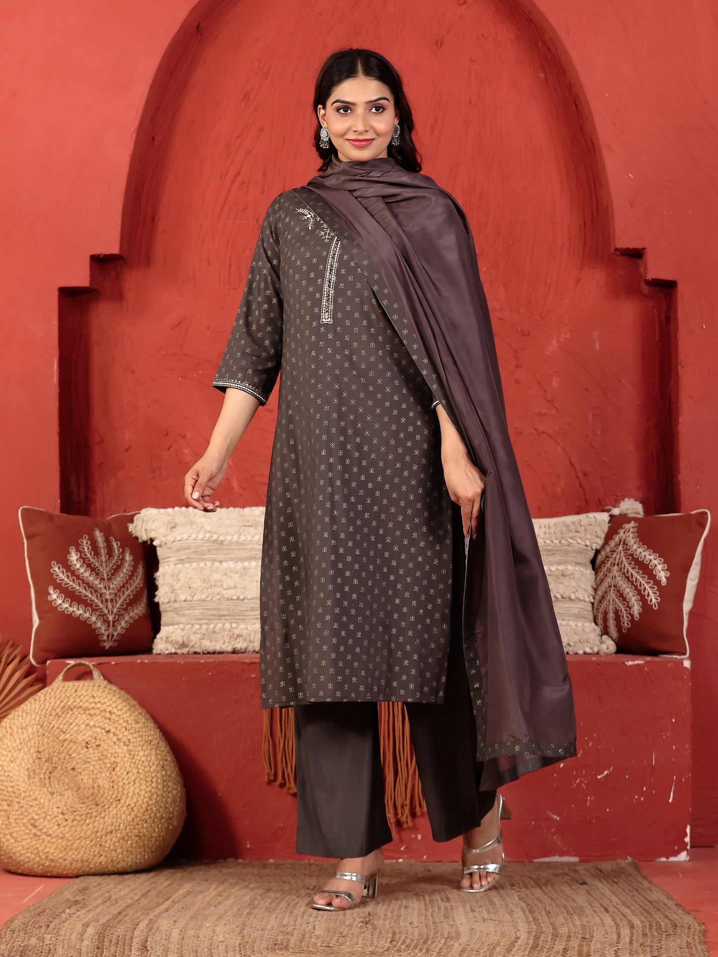 Blended Silk Solid Grey Dupatta