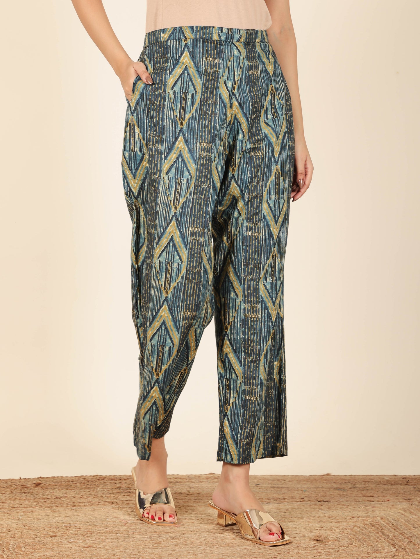 Soft Cotton Paisley Straight Blue Kurta
