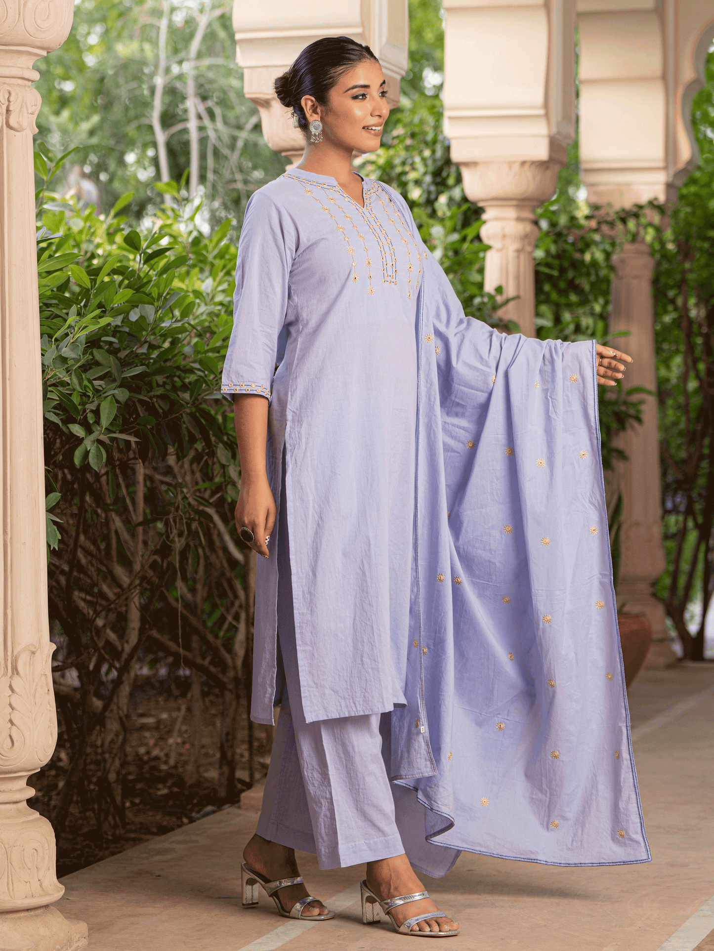 Embroidered Soft Cotton Solid Straight Lavender Kurta