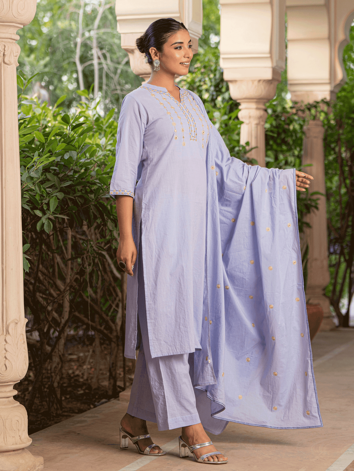 Embroidered Soft Cotton Solid Straight Lavender Kurta