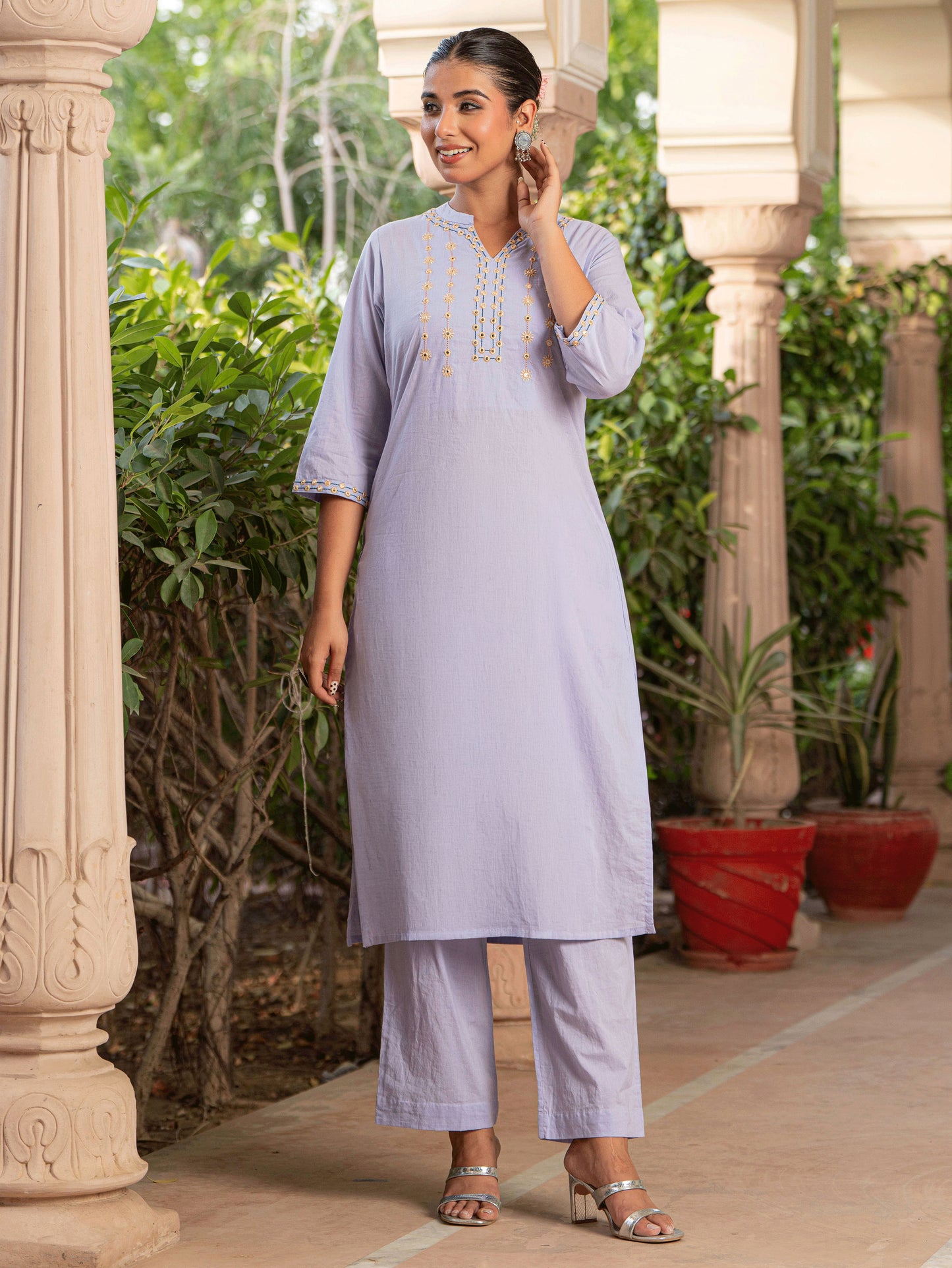 Embroidered Soft Cotton Solid Straight Lavender Kurta