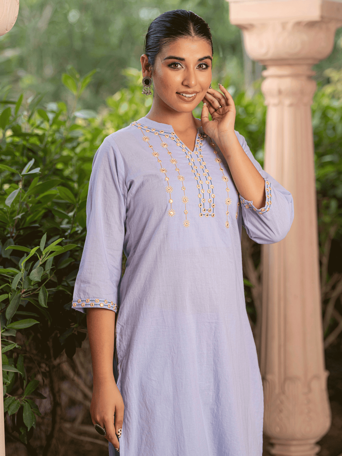 Embroidered Soft Cotton Solid Straight Lavender Kurta