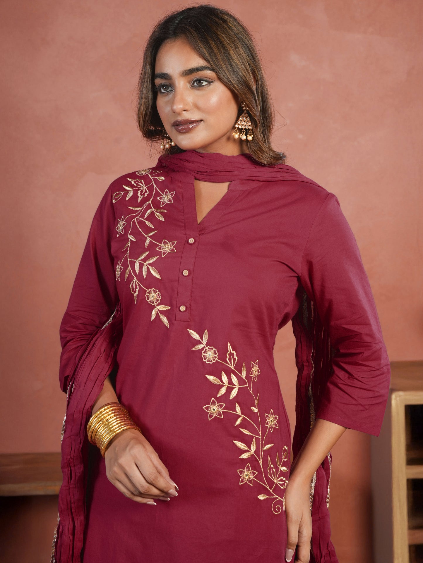 Embroidered Soft Cotton Solid Straight Pink Kurta