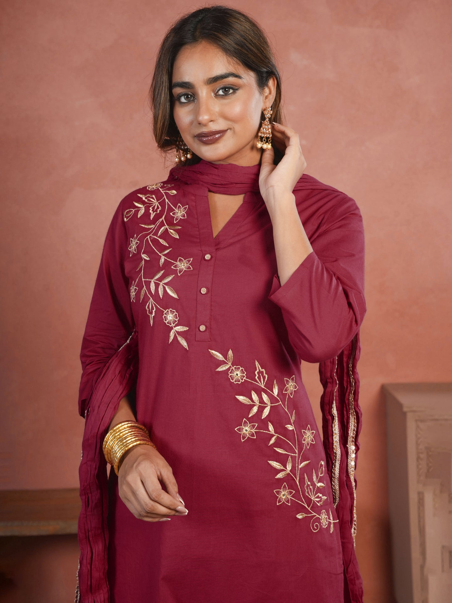 Embroidered Soft Cotton Solid Straight Pink Kurta