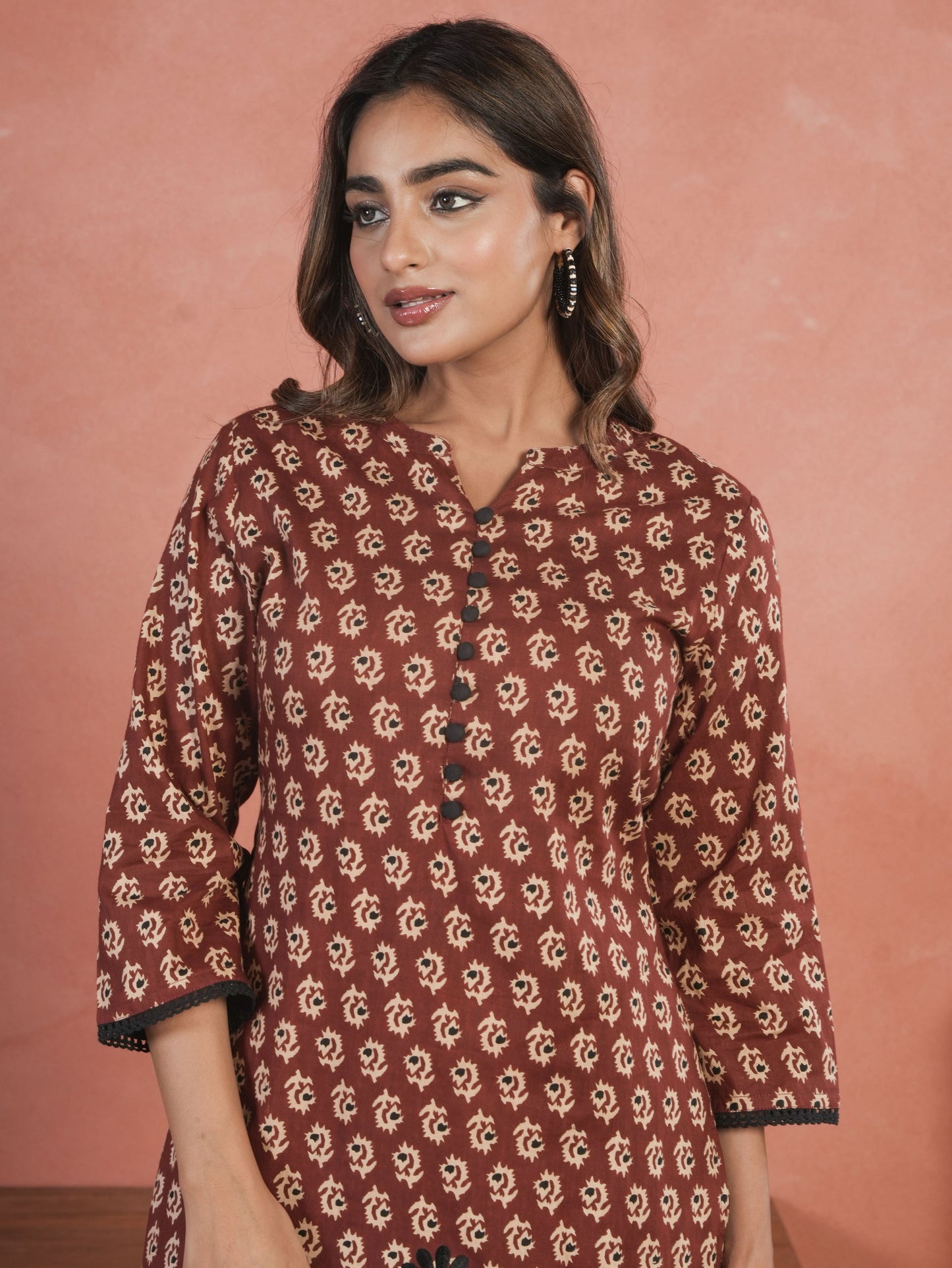 Embroidered Soft Cotton Butti Straight Maroon Kurta