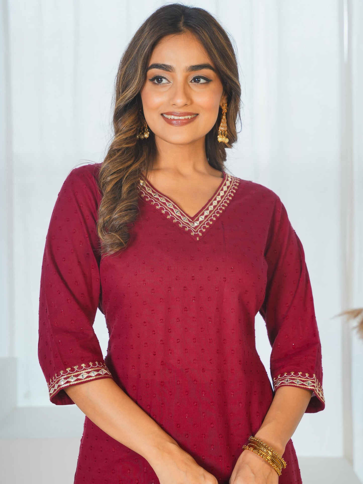 Embroidered Cotton Dobby Solid Straight Maroon Kurta