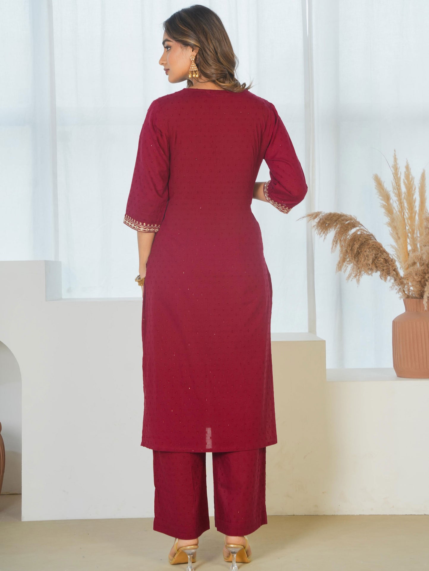 Embroidered Cotton Dobby Solid Straight Maroon Kurta