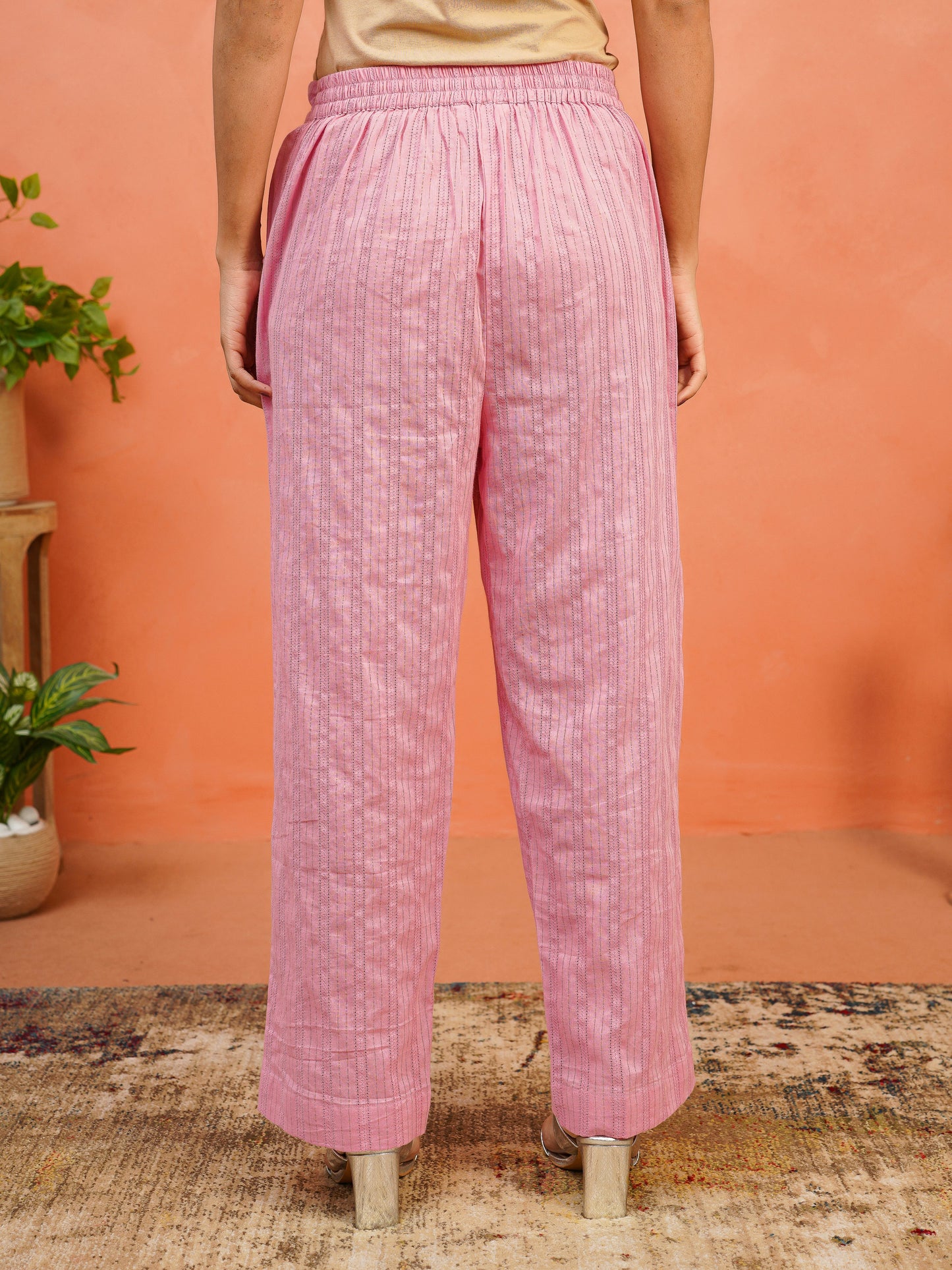 Embroidered Lurex Dobby Cotton Solid Straight Pink Kurta