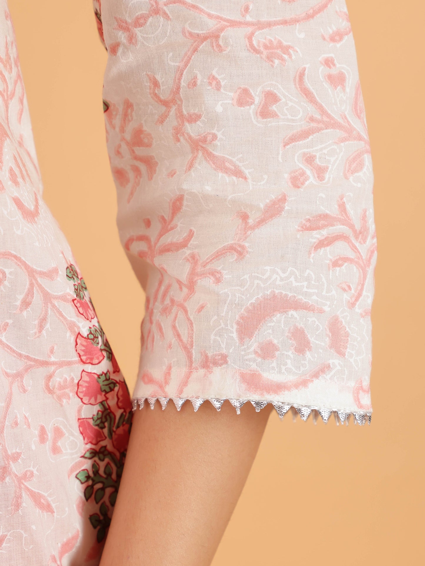 Soft Cotton Floral Panelled White Kurta