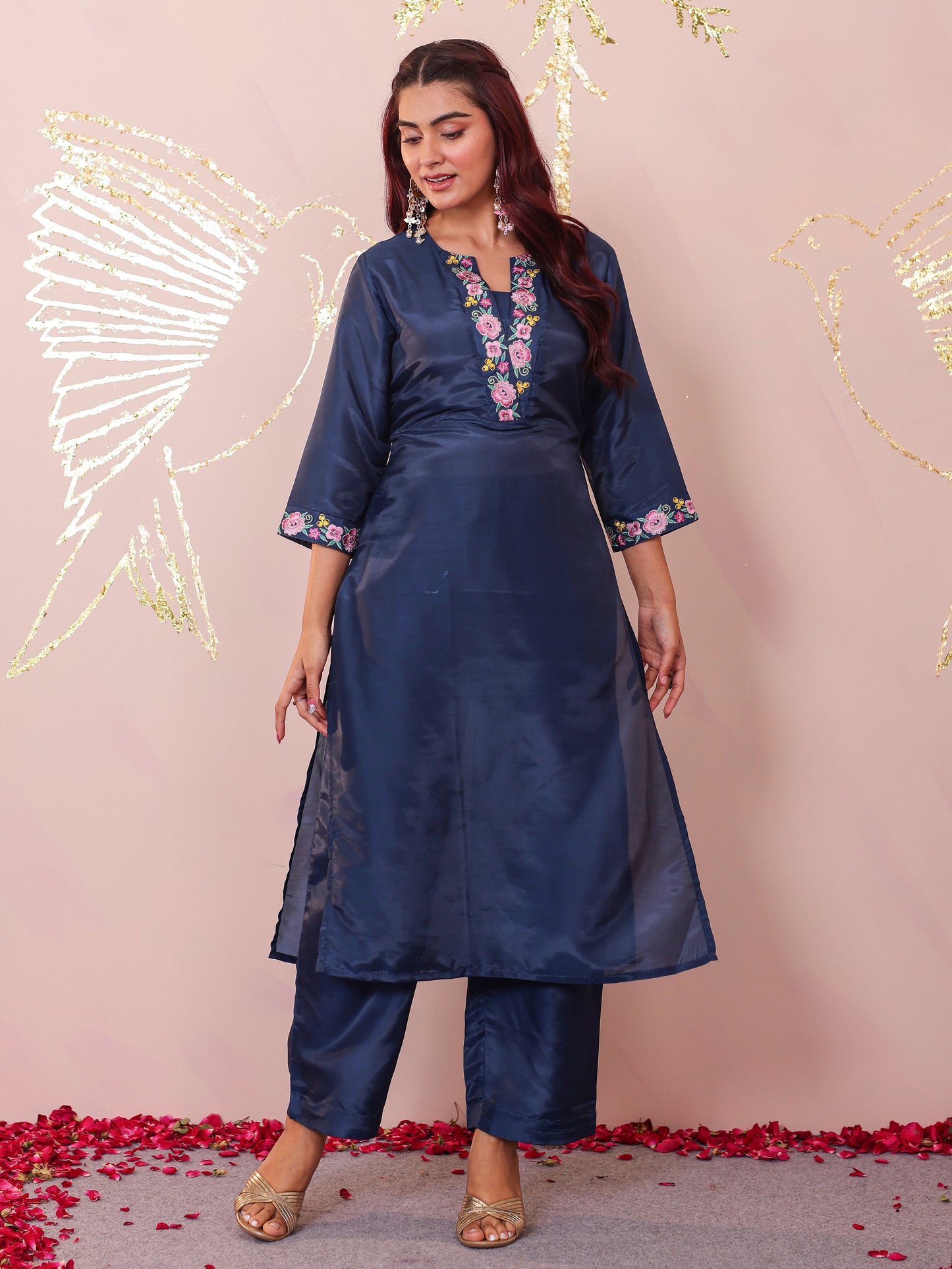 Embroidered Blended Silk Solid Straight Grey Kurta