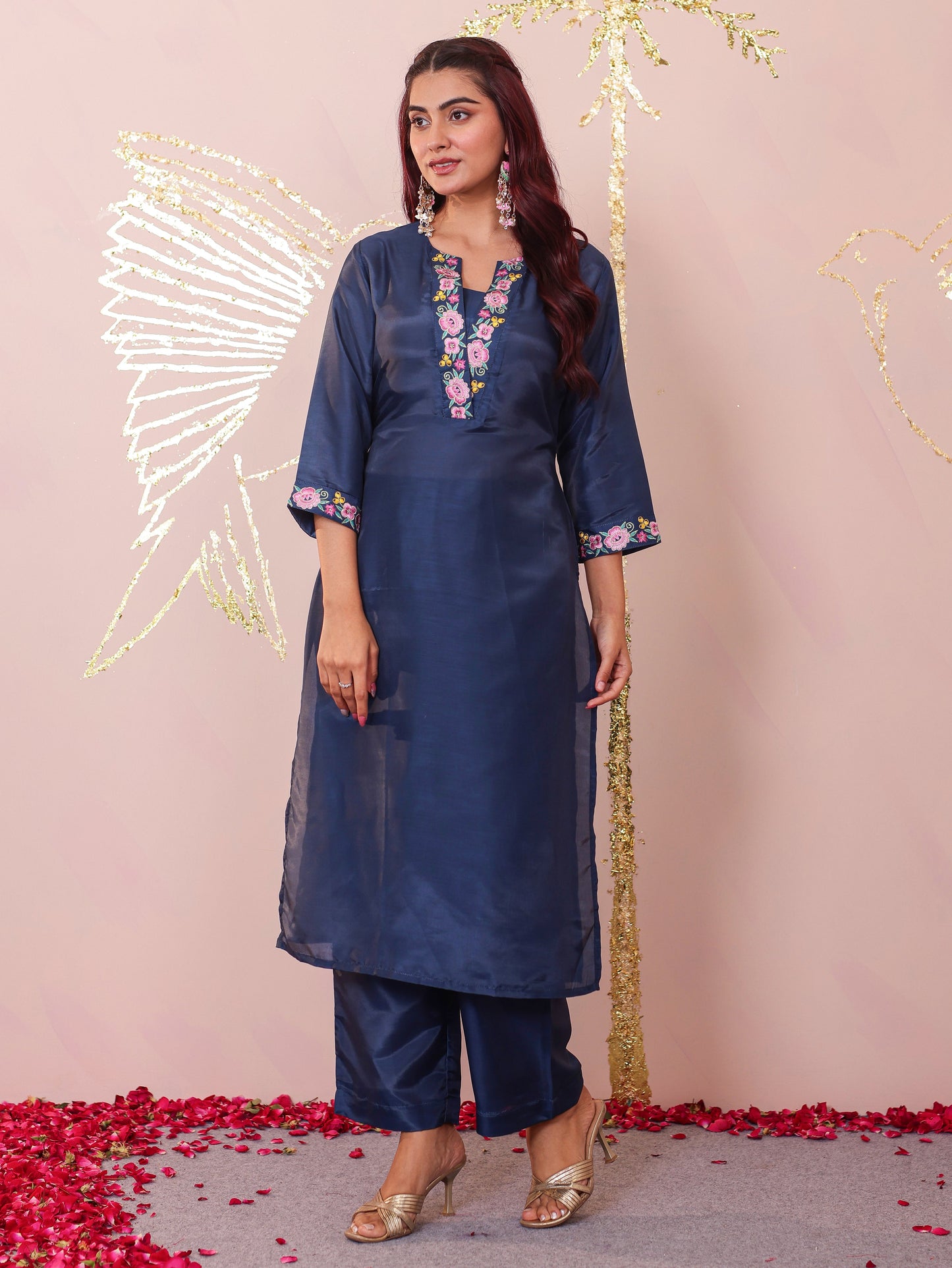 Embroidered Blended Silk Solid Straight Grey Kurta