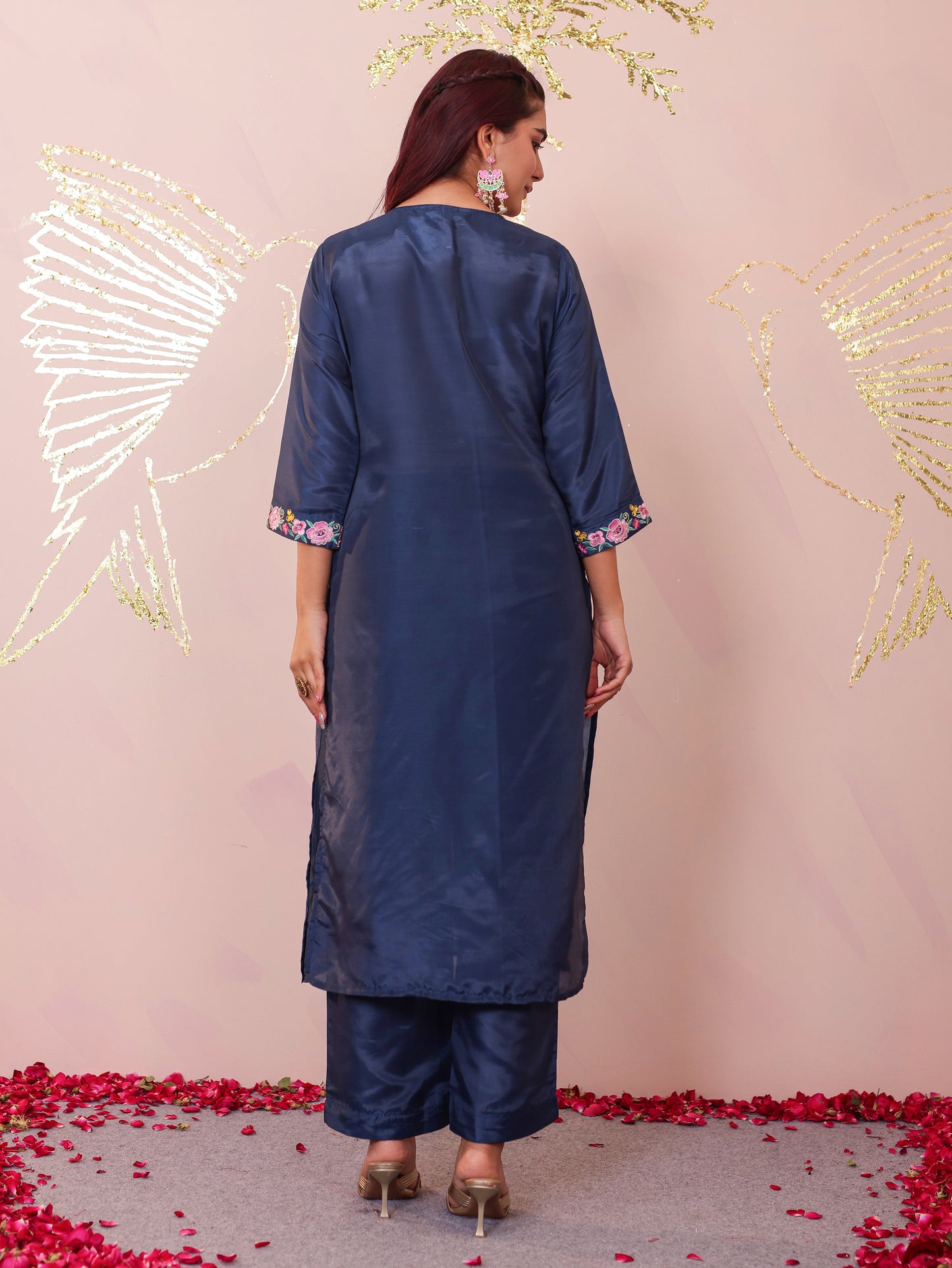 Embroidered Blended Silk Solid Straight Grey Kurta