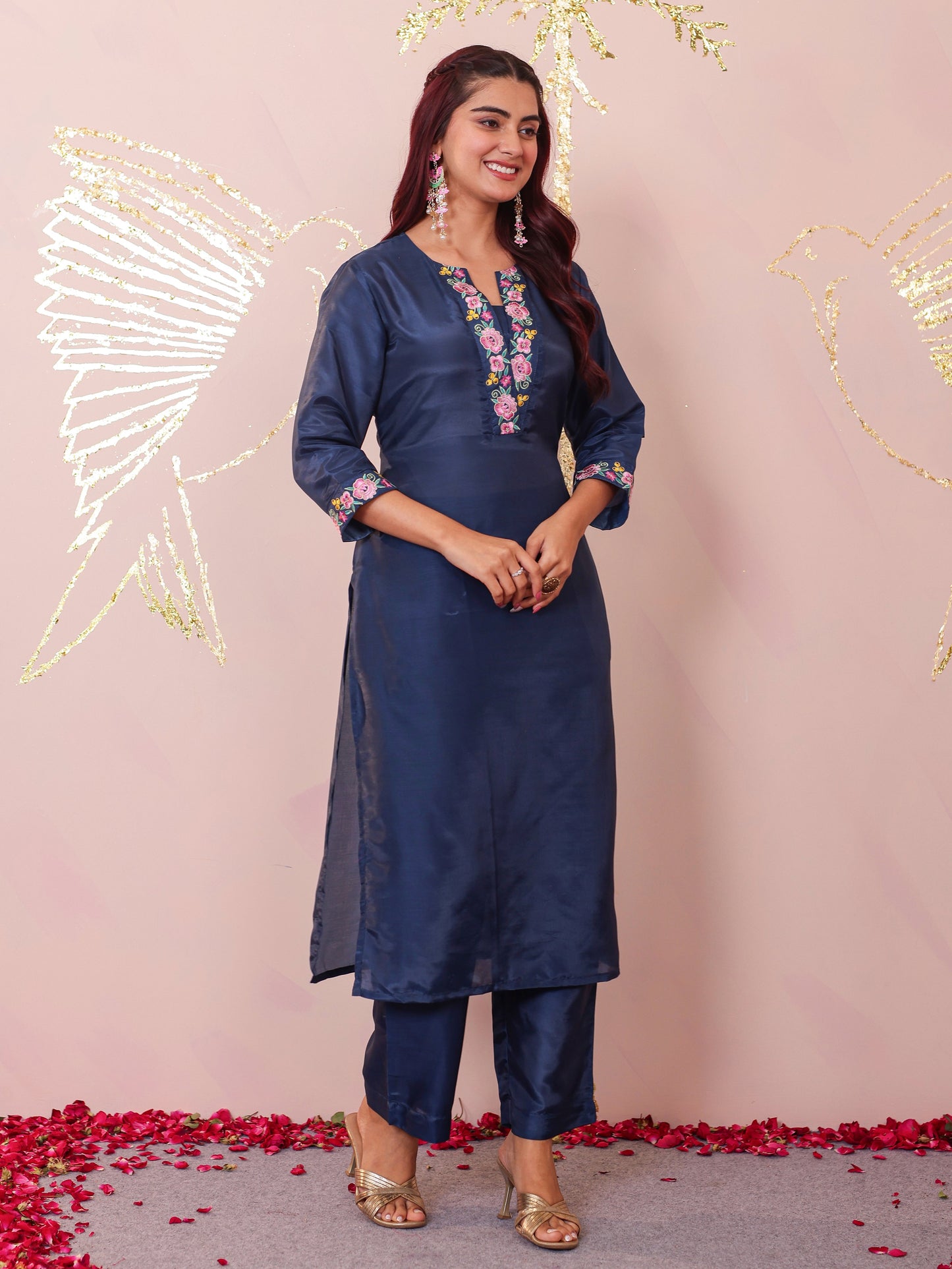 Embroidered Blended Silk Solid Straight Grey Kurta