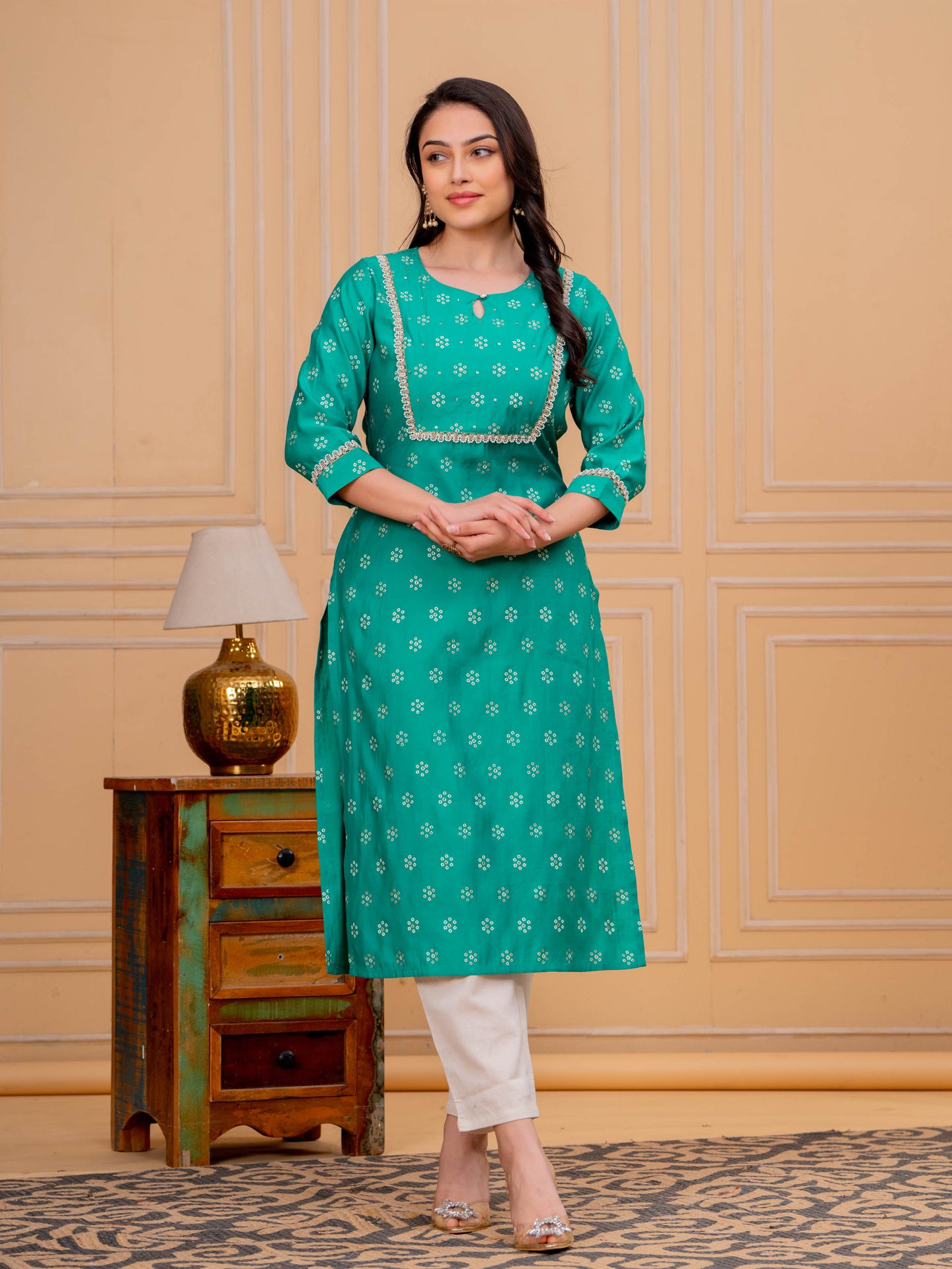 Embroidered Blended Silk Butti Straight Green Kurta