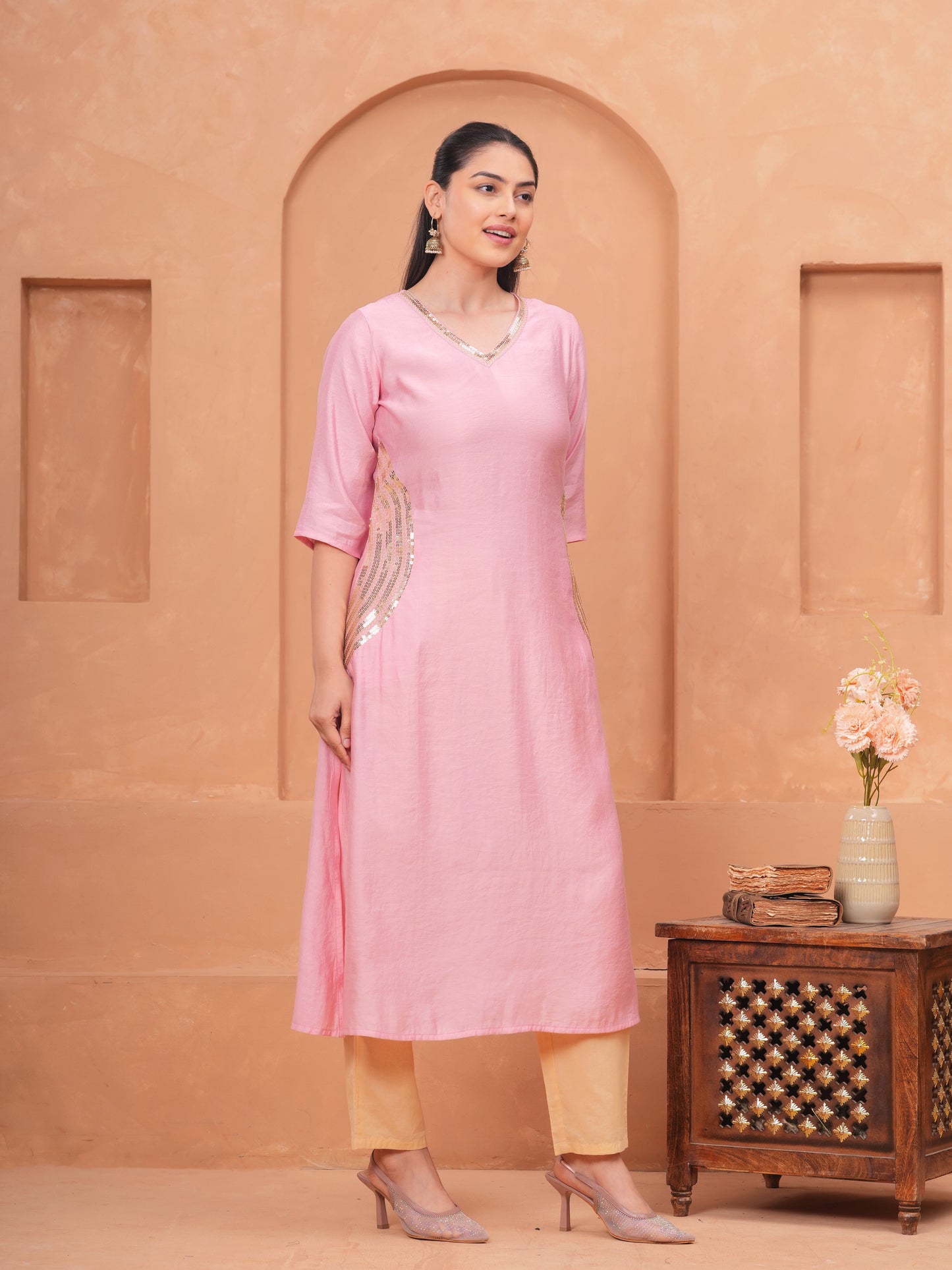 Embroidered Blended Silk Solid Straight Pink Kurta