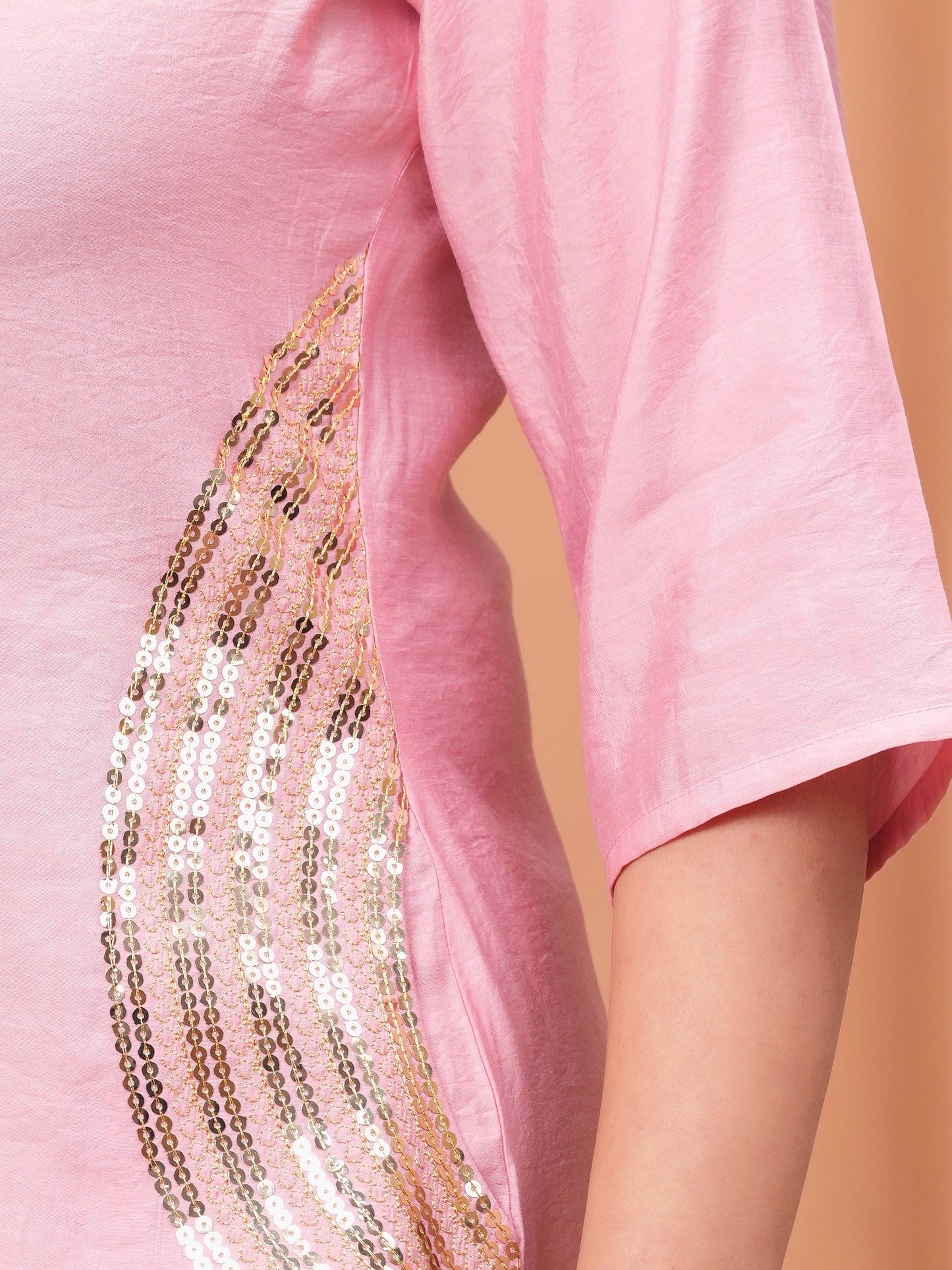 Embroidered Blended Silk Solid Straight Pink Kurta