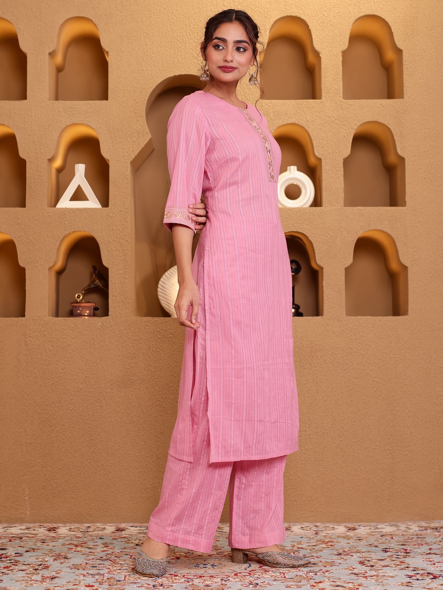 Embroidered Lurex Cotton Solid Straight Baby Pink Kurta