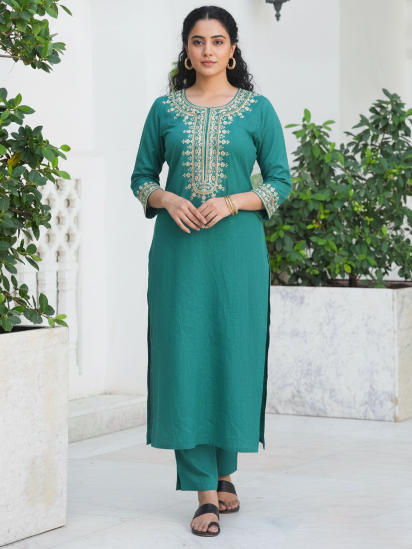 Embroidered Cotton Slub Solid Straight Blue Kurta