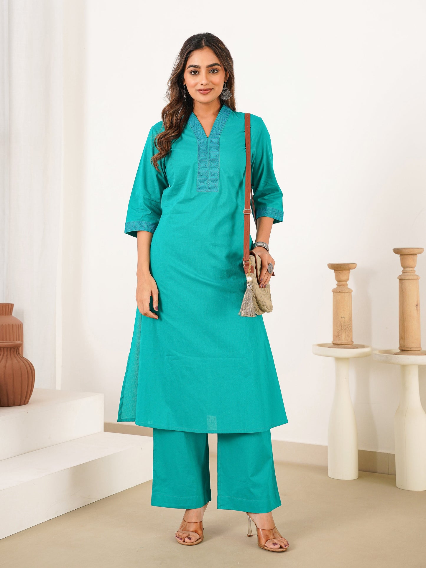 Embroidered Soft Cotton Solid Straight Green Kurta