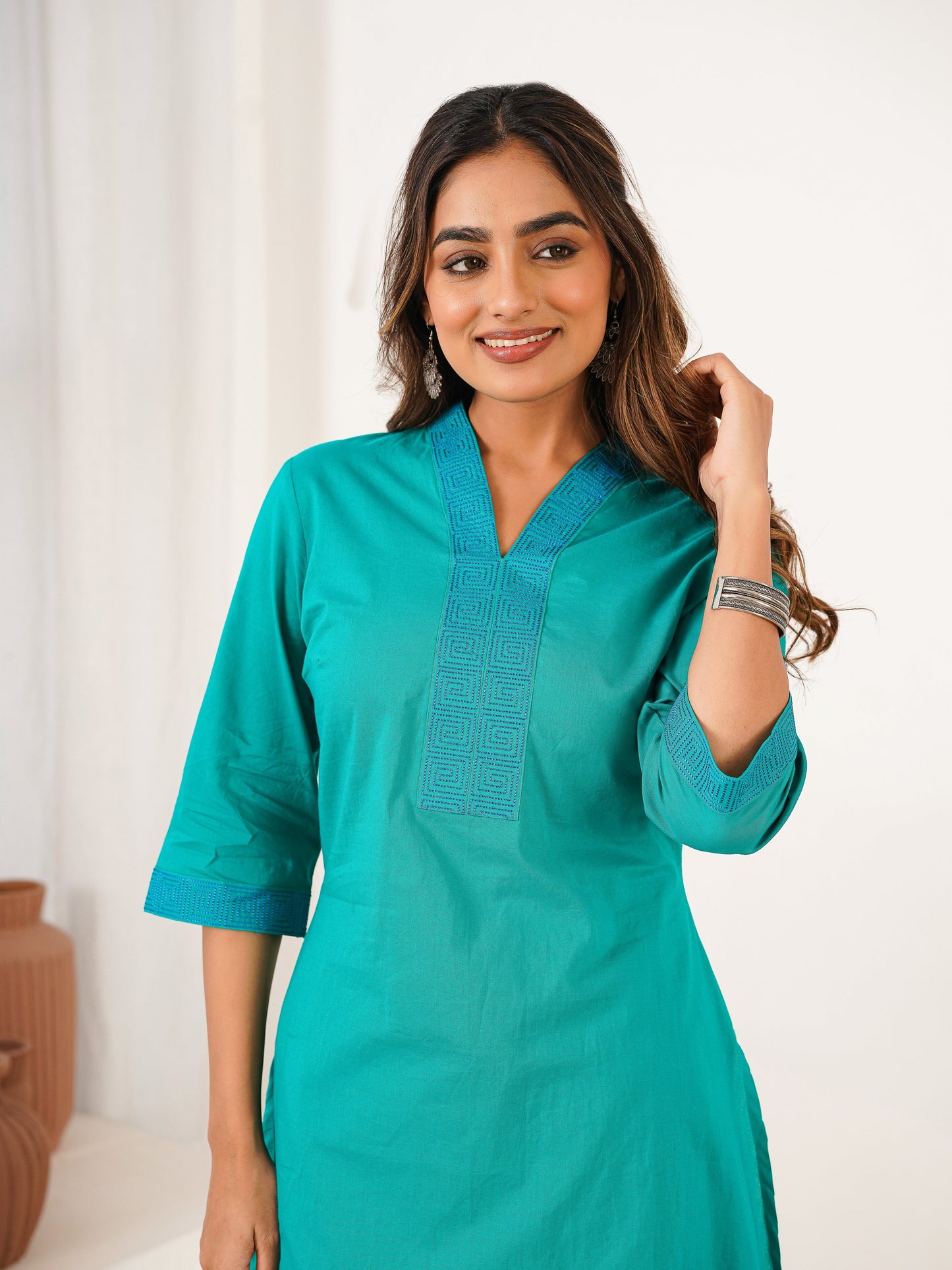 Embroidered Soft Cotton Solid Straight Green Kurta