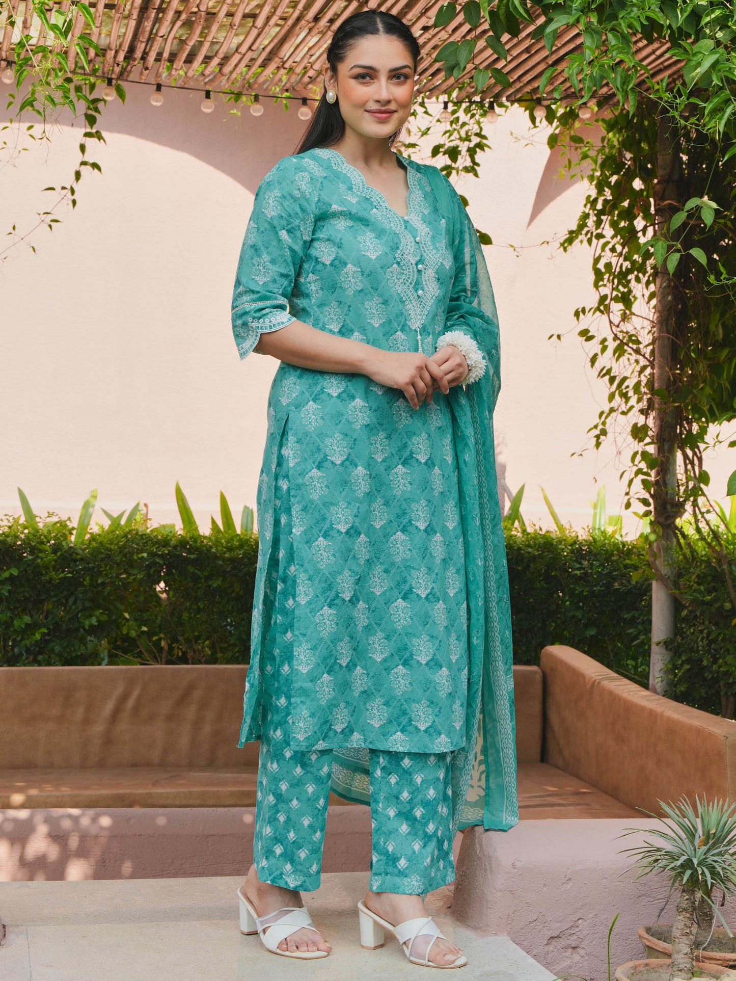 Cotton Voile Butti Green Dupatta