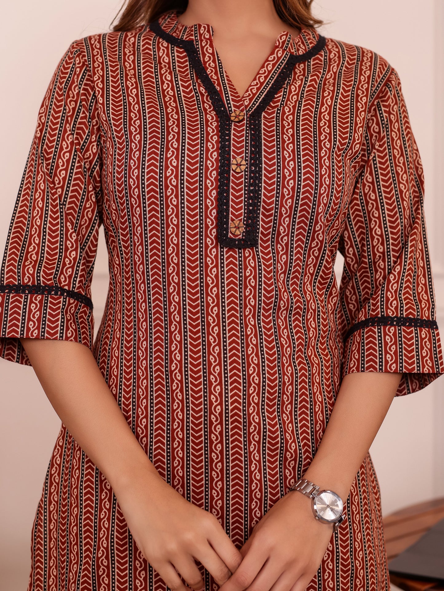 Soft Cotton Geometric Straight Maroon Kurta