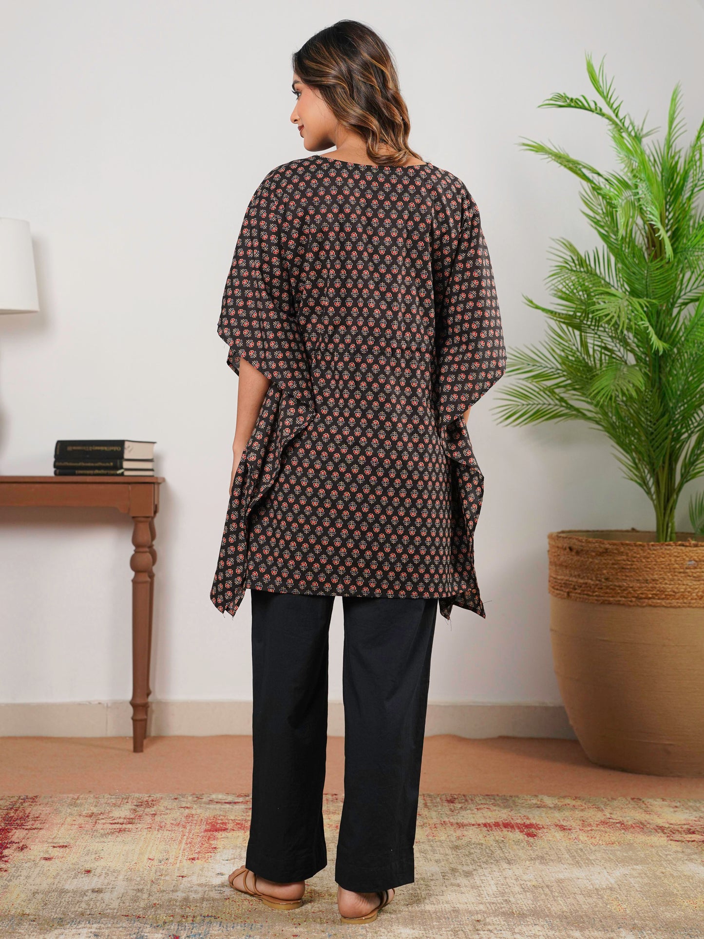Soft Cotton Butti Kaftan Maroon Top