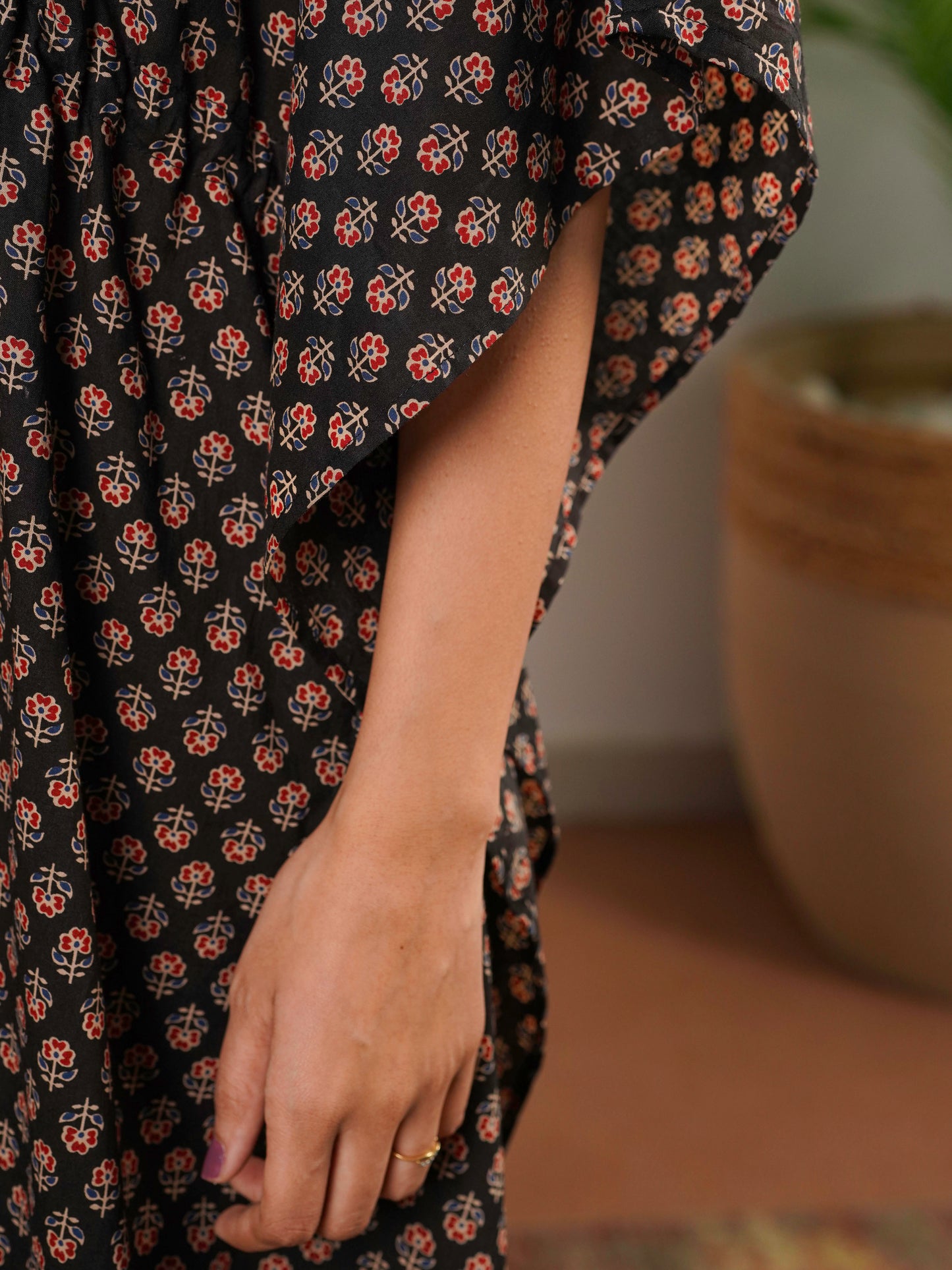 Soft Cotton Butti Kaftan Maroon Top