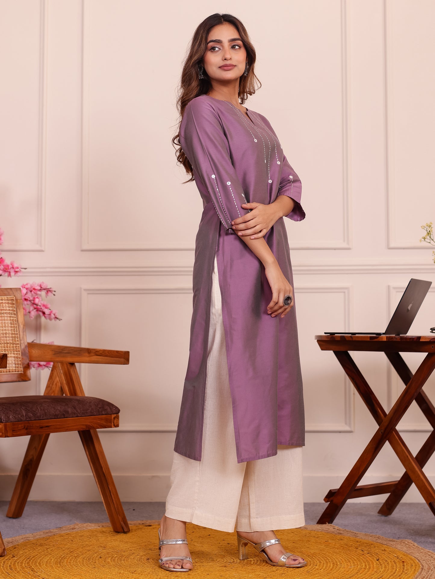 Embroidered Blended Silk Solid Straight Lavender Kurta