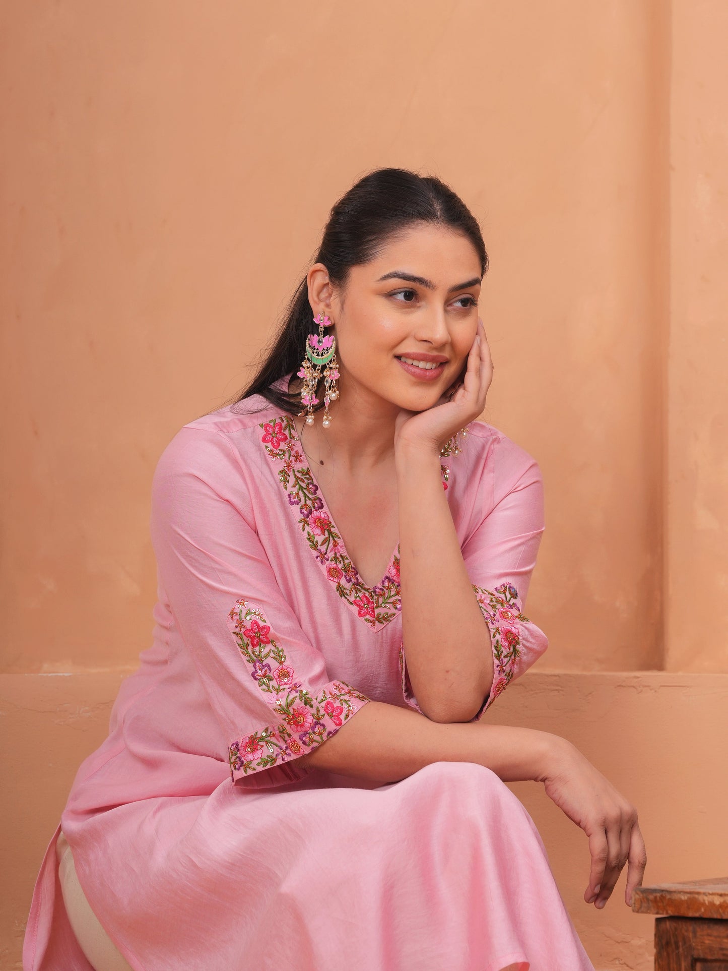 Embroidered Blended Silk Solid Straight Pink Kurta