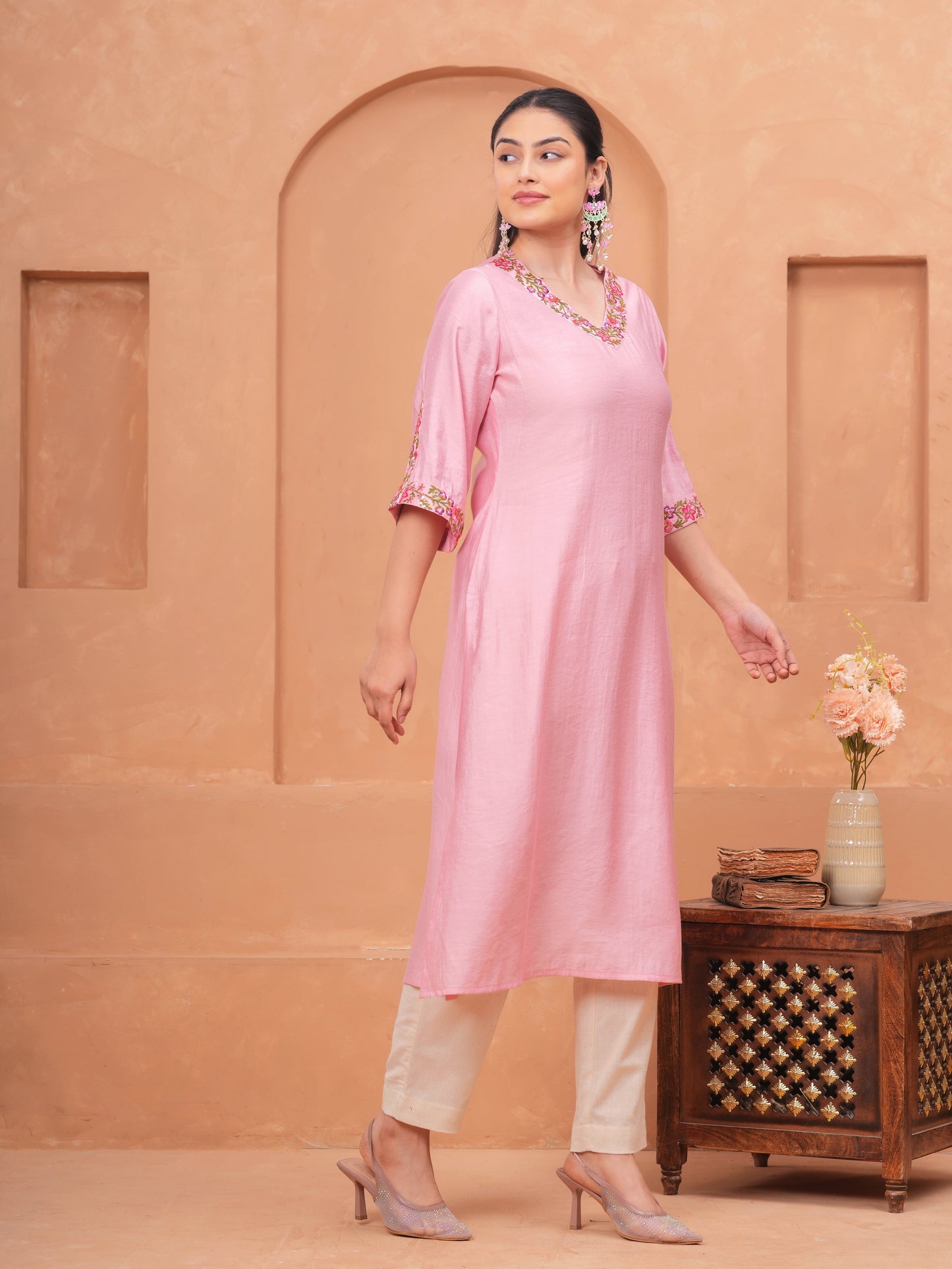 Embroidered Blended Silk Solid Straight Pink Kurta