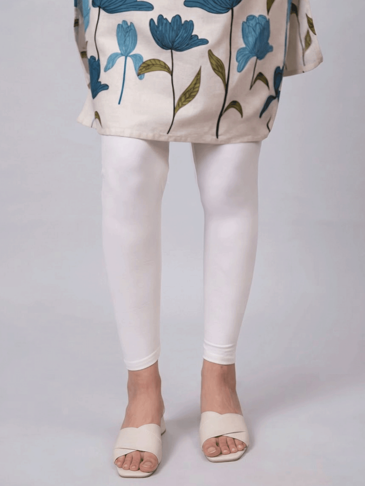 Knit Solid Off White Leggings