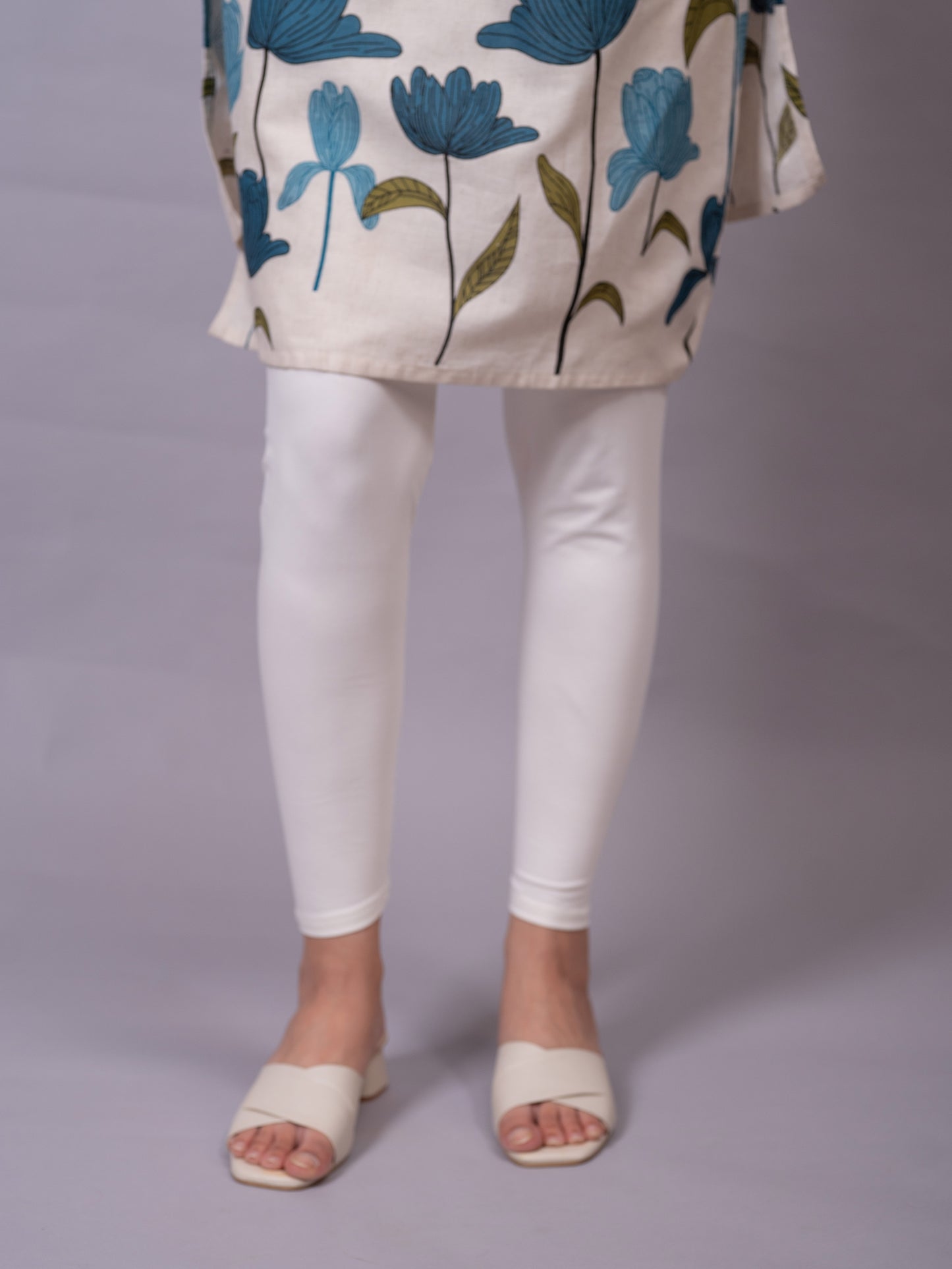 Knit Solid Off White Leggings