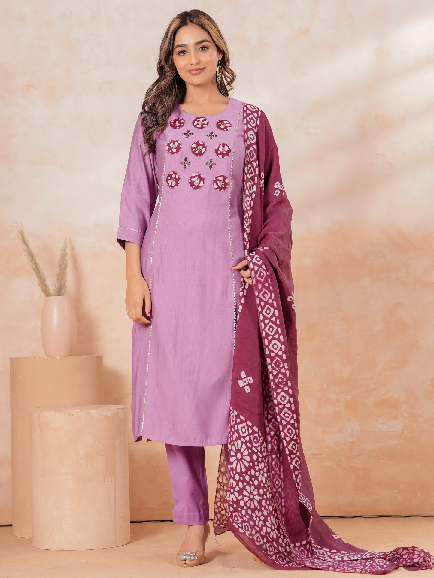 Embroidered Blended Silk Solid Straight Lavender Kurta