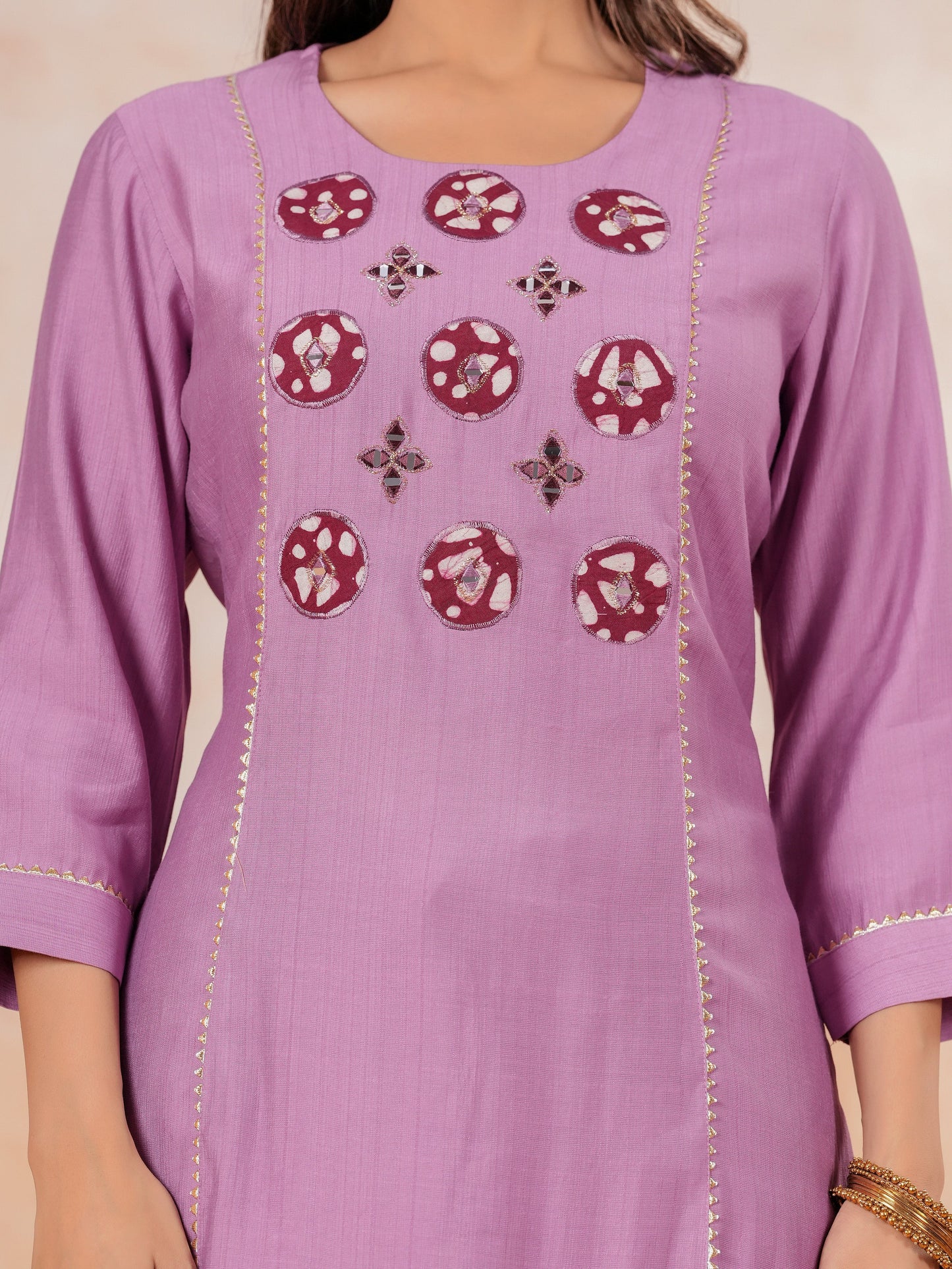 Embroidered Blended Silk Solid Straight Lavender Kurta