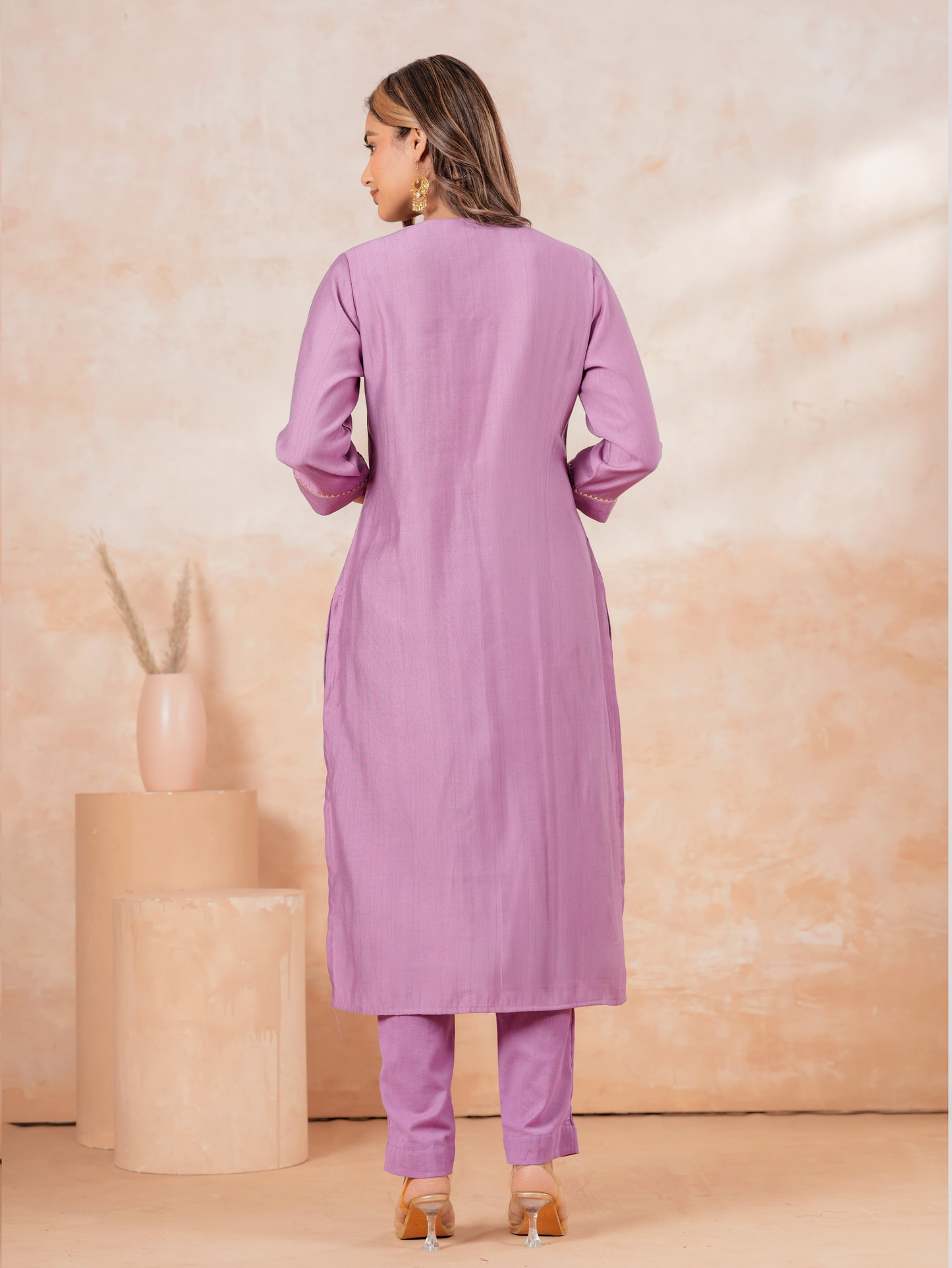 Embroidered Blended Silk Solid Straight Lavender Kurta