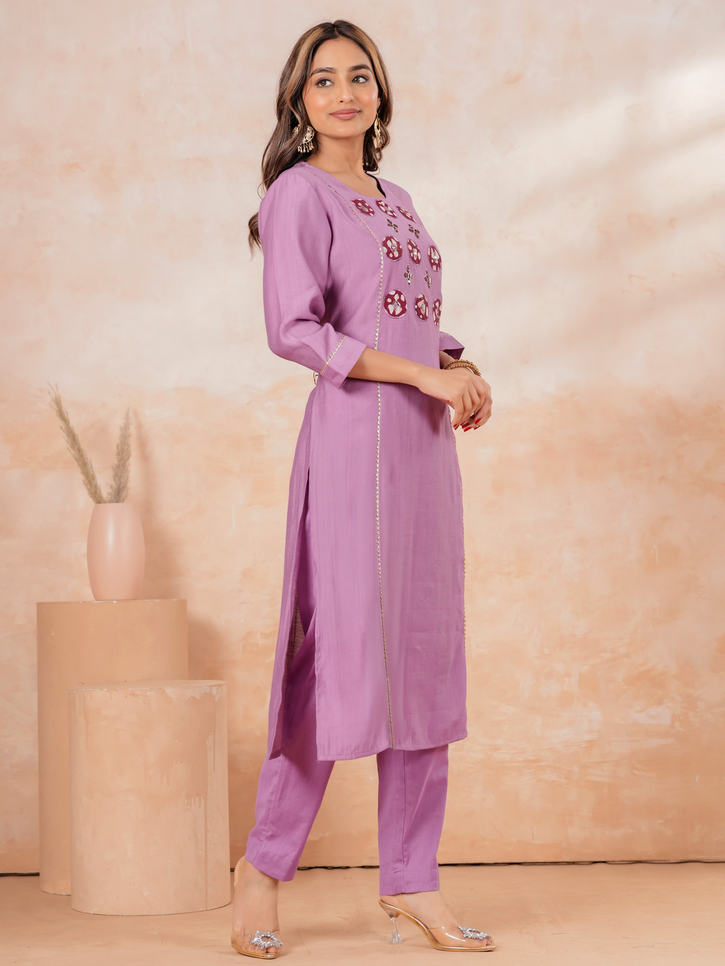 Embroidered Blended Silk Solid Straight Lavender Kurta