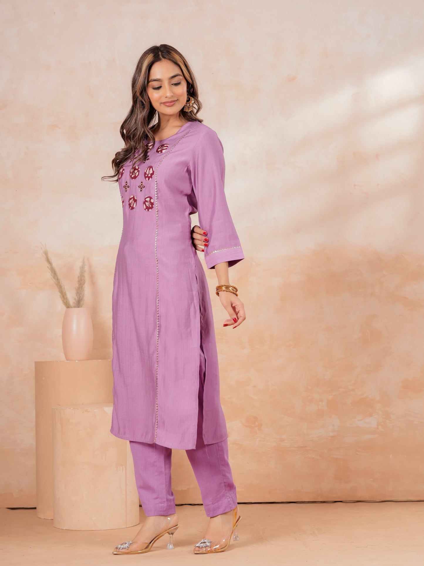 Embroidered Blended Silk Solid Straight Lavender Kurta
