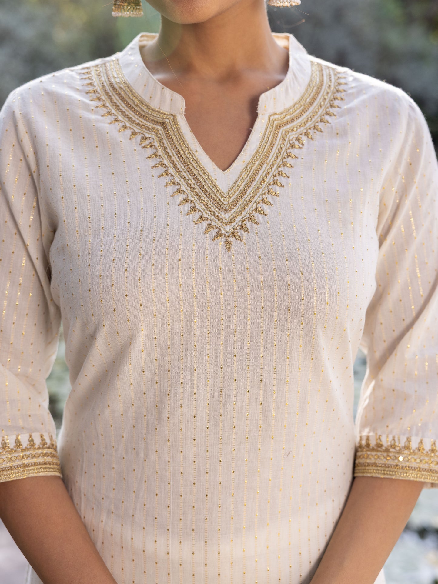 Embroidered Lurex Cotton Solid Straight White Kurta