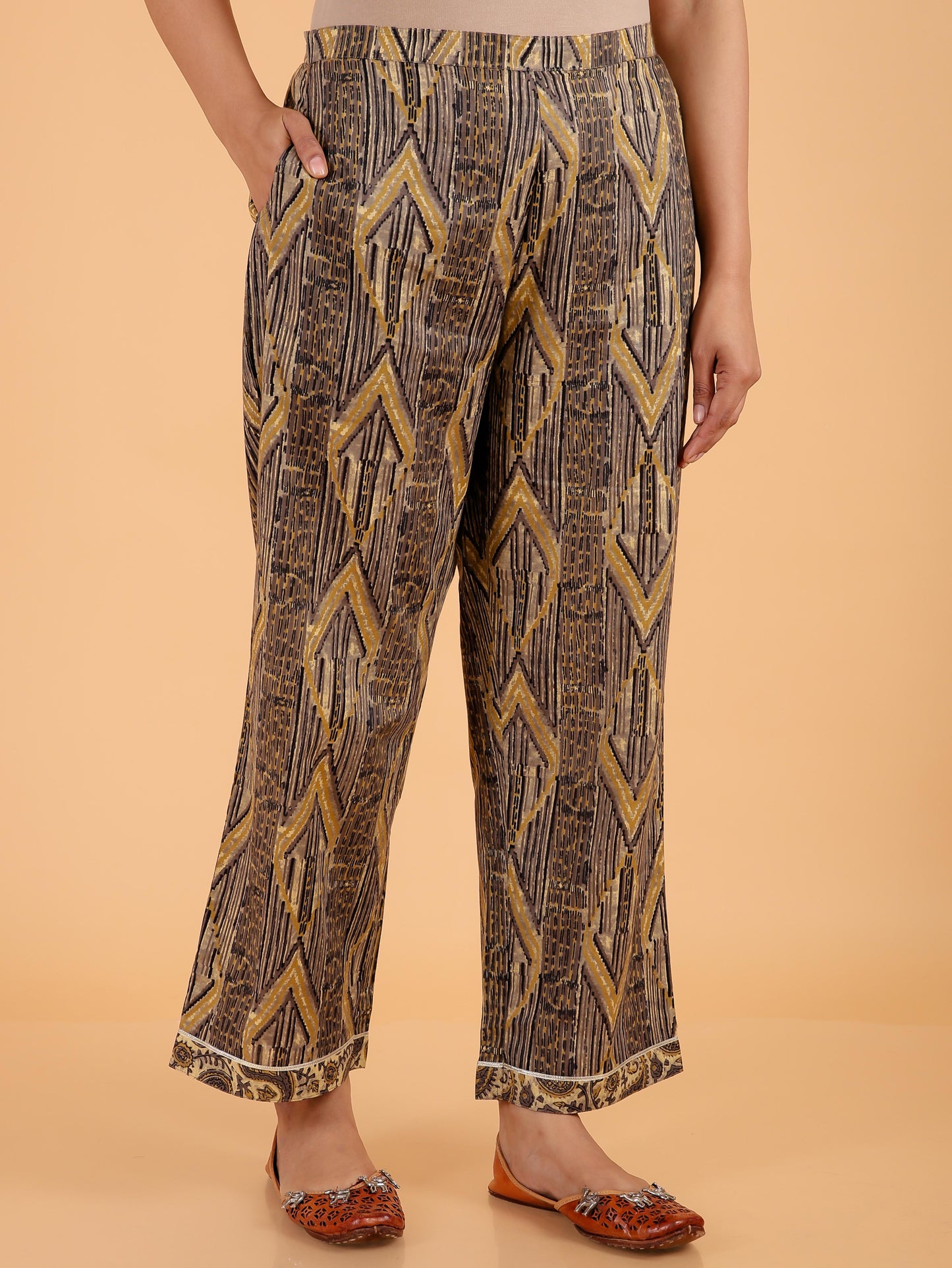 Soft Cotton Geometric Pant