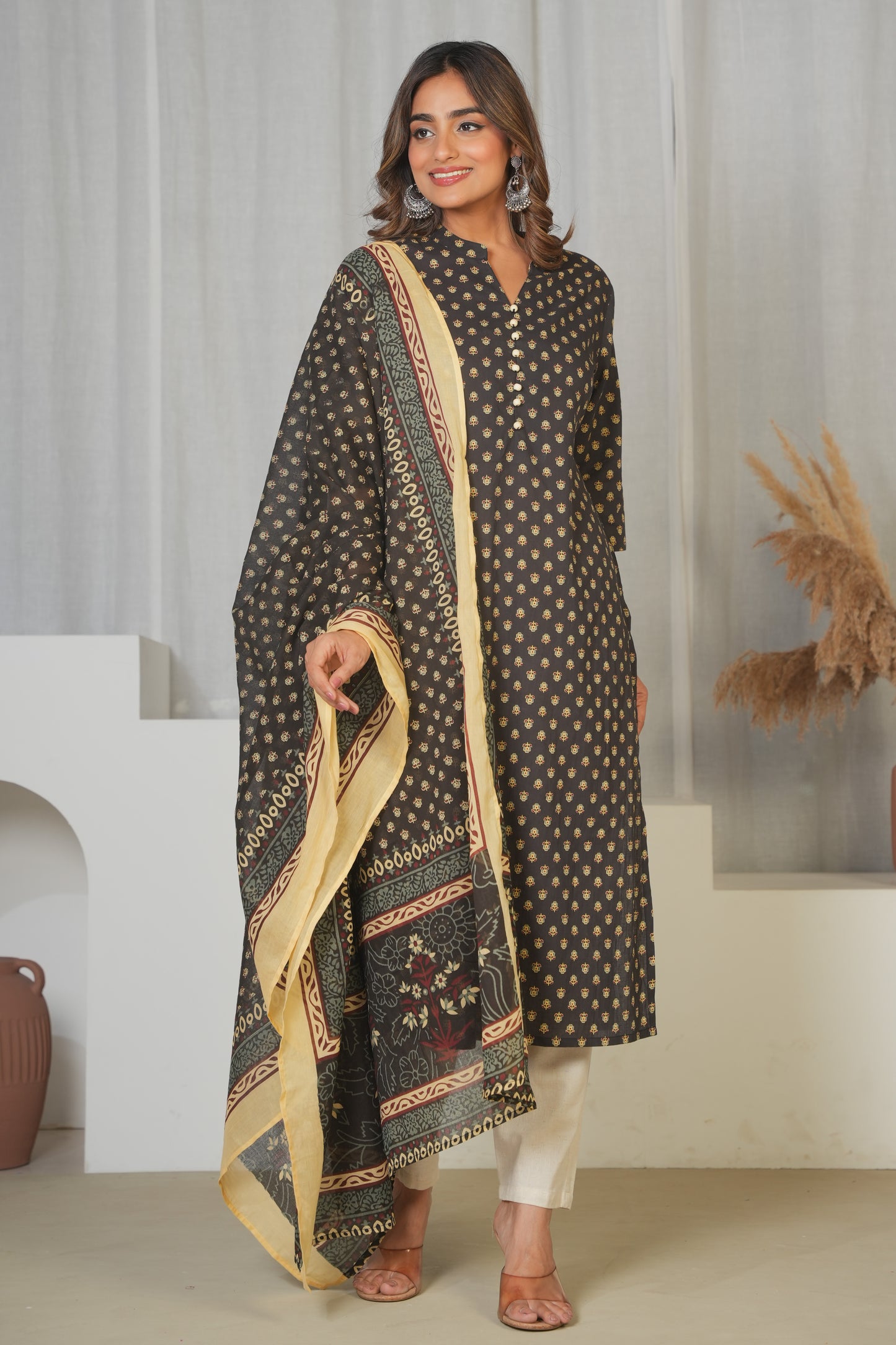 Cotton Voile Butti Black Dupatta