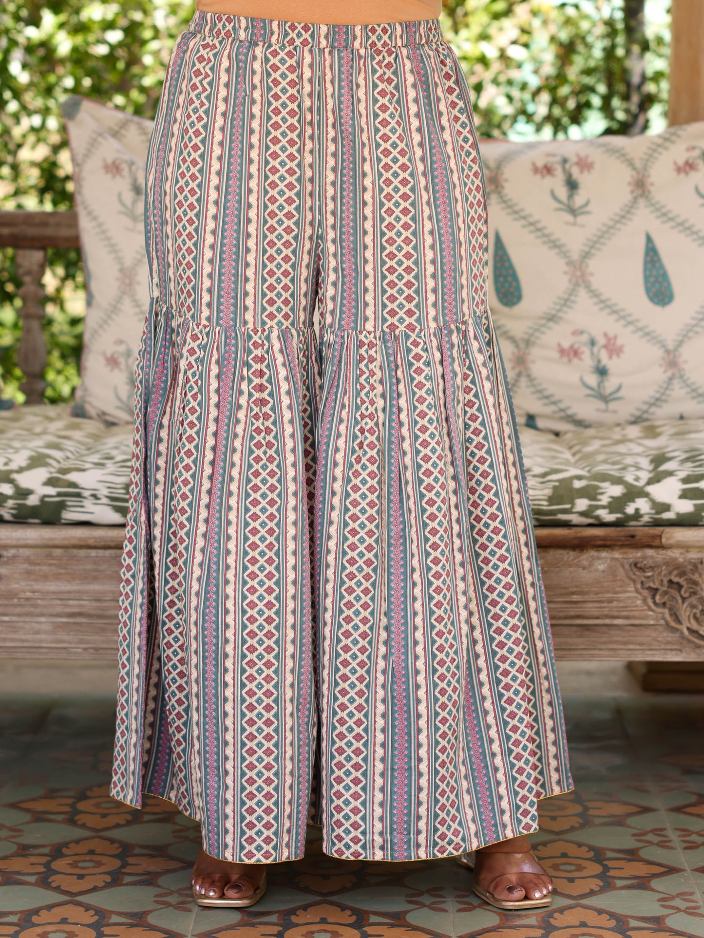 Soft Cotton Floral Straight Blue Kurta
