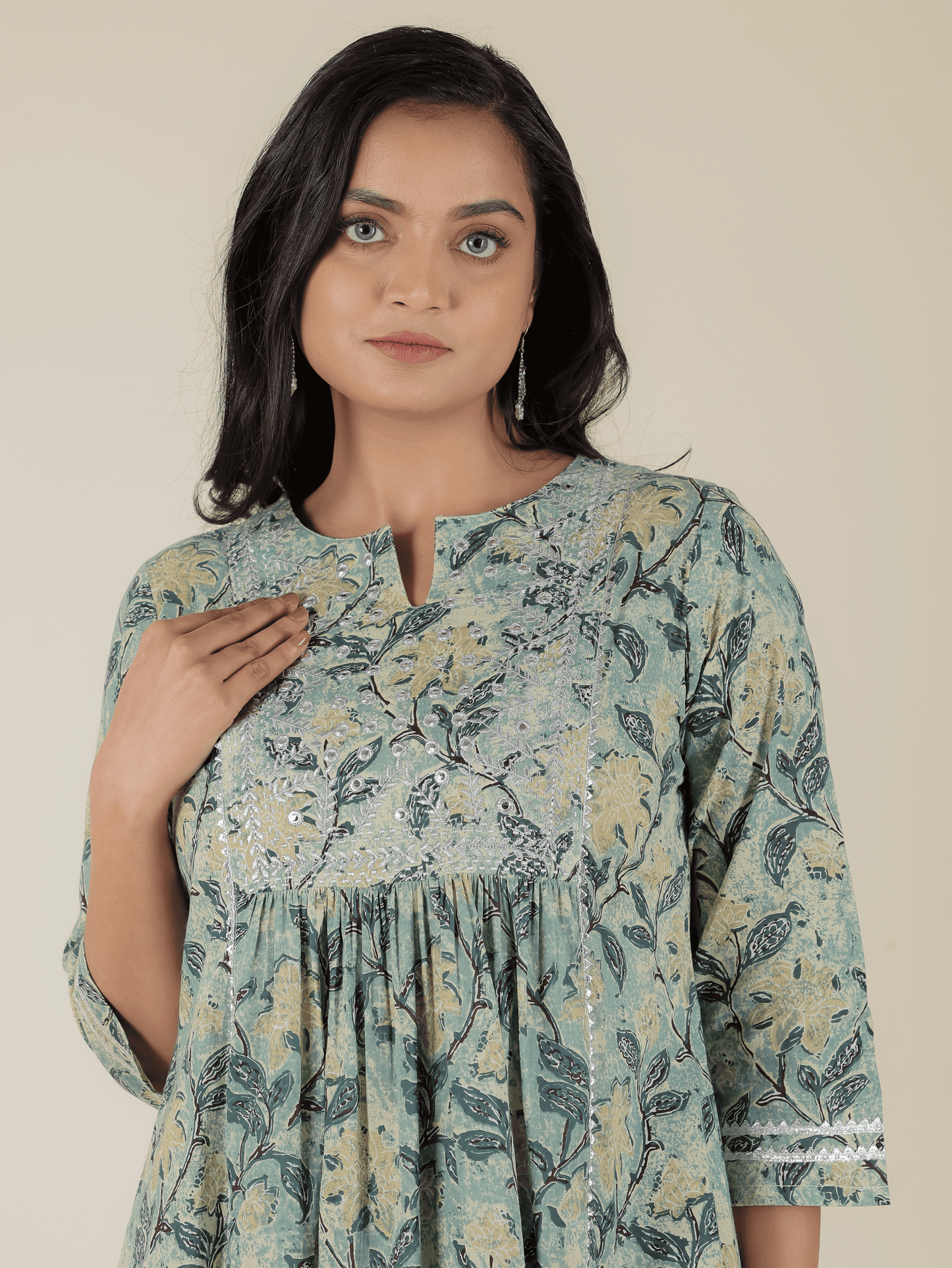 Soft Cotton Floral Panelled Green Kurta