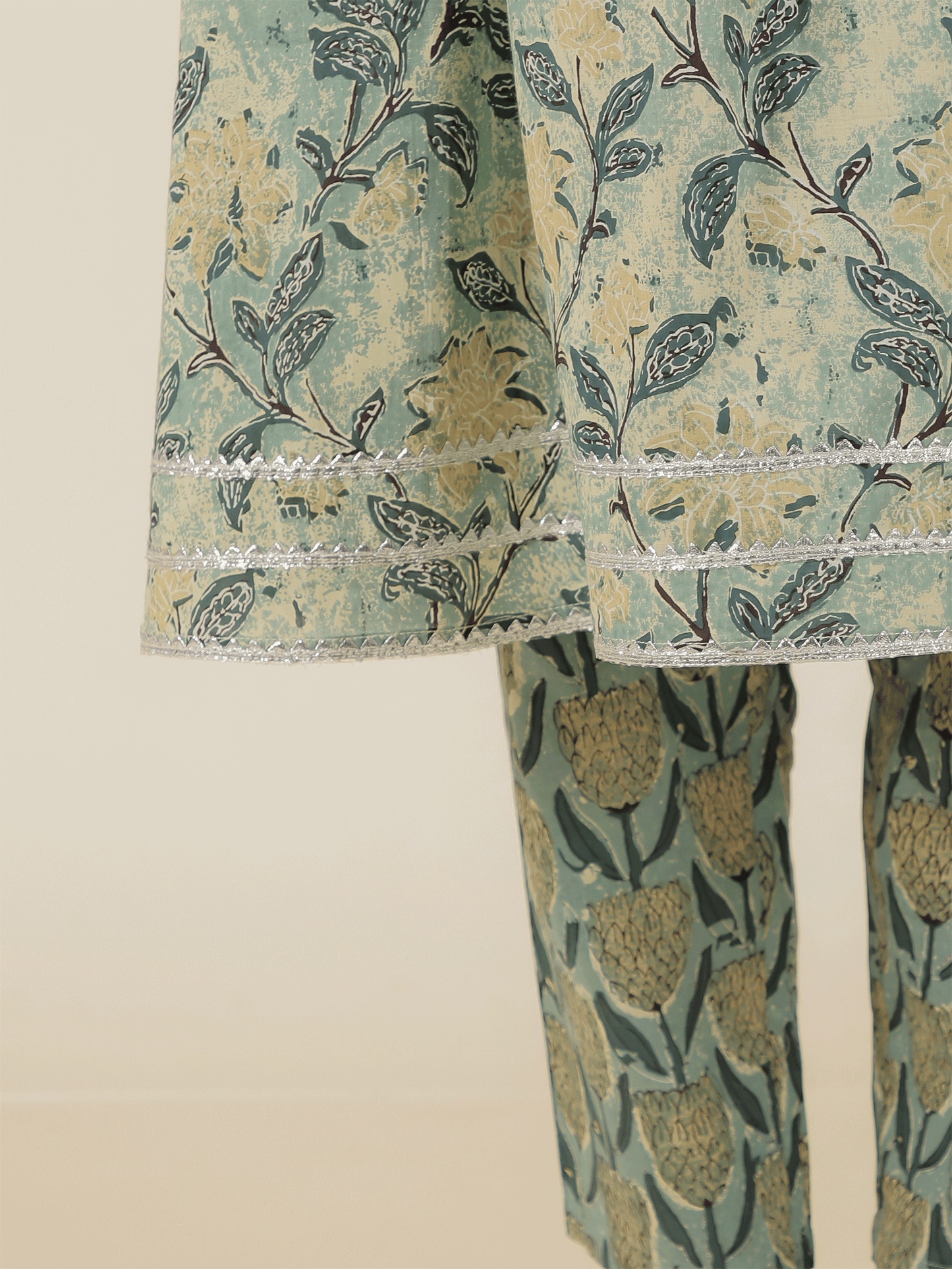 Soft Cotton Floral Panelled Green Kurta