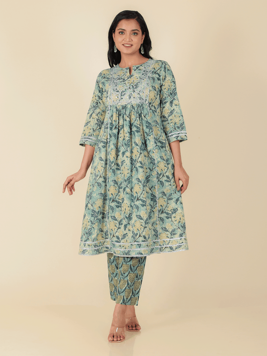 Soft Cotton Floral Panelled Green Kurta