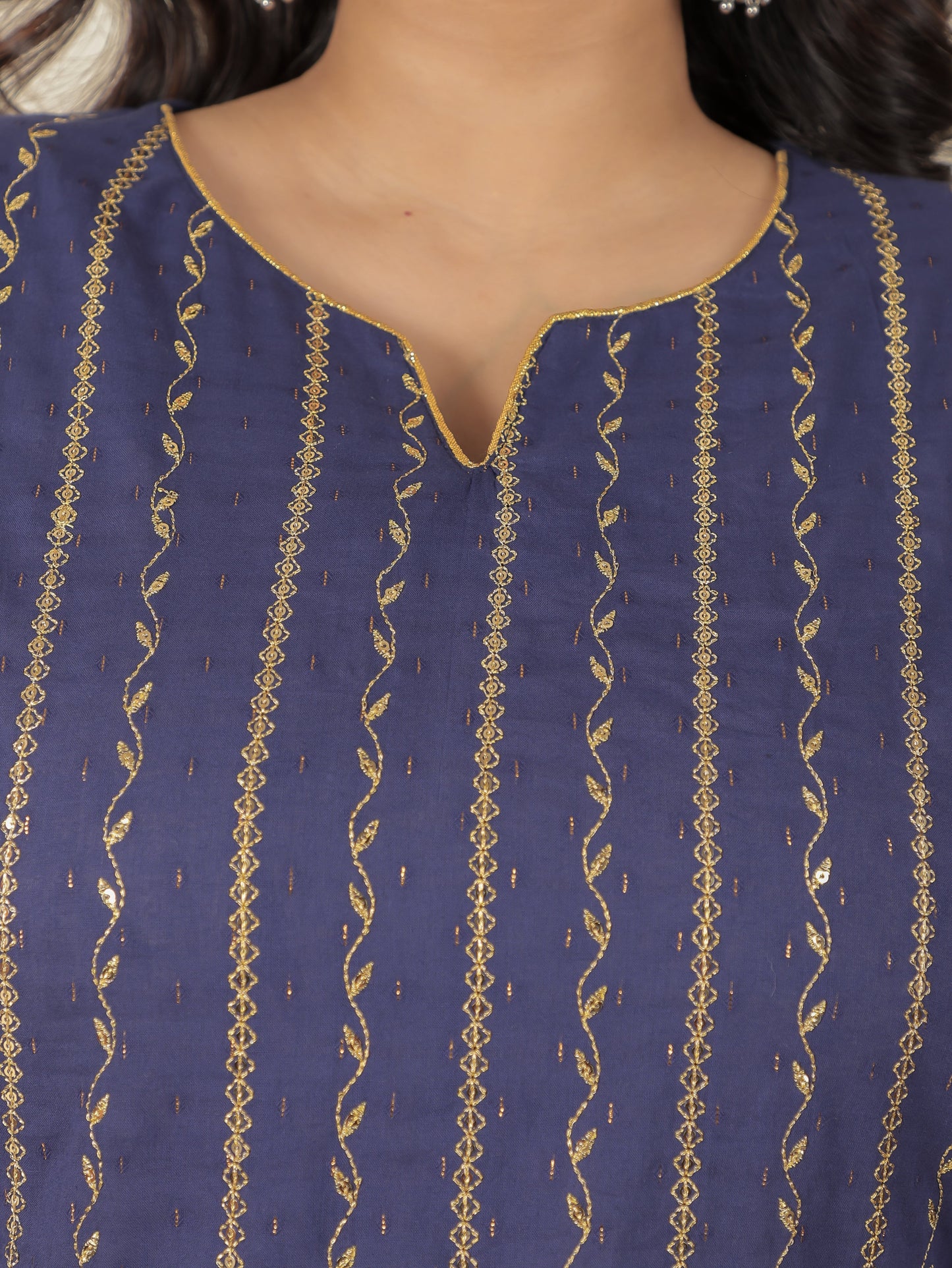 Textured Cotton Embroidered Kurta