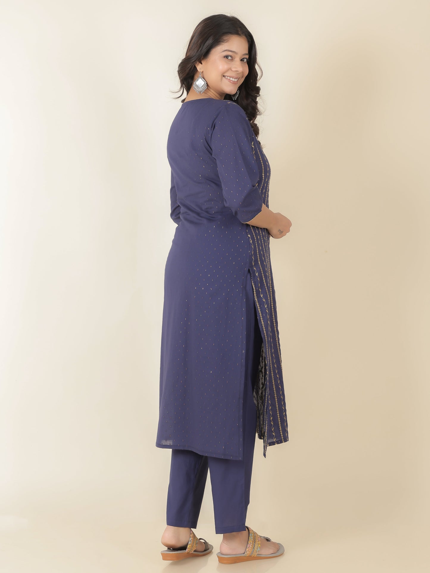 Textured Cotton Embroidered Kurta