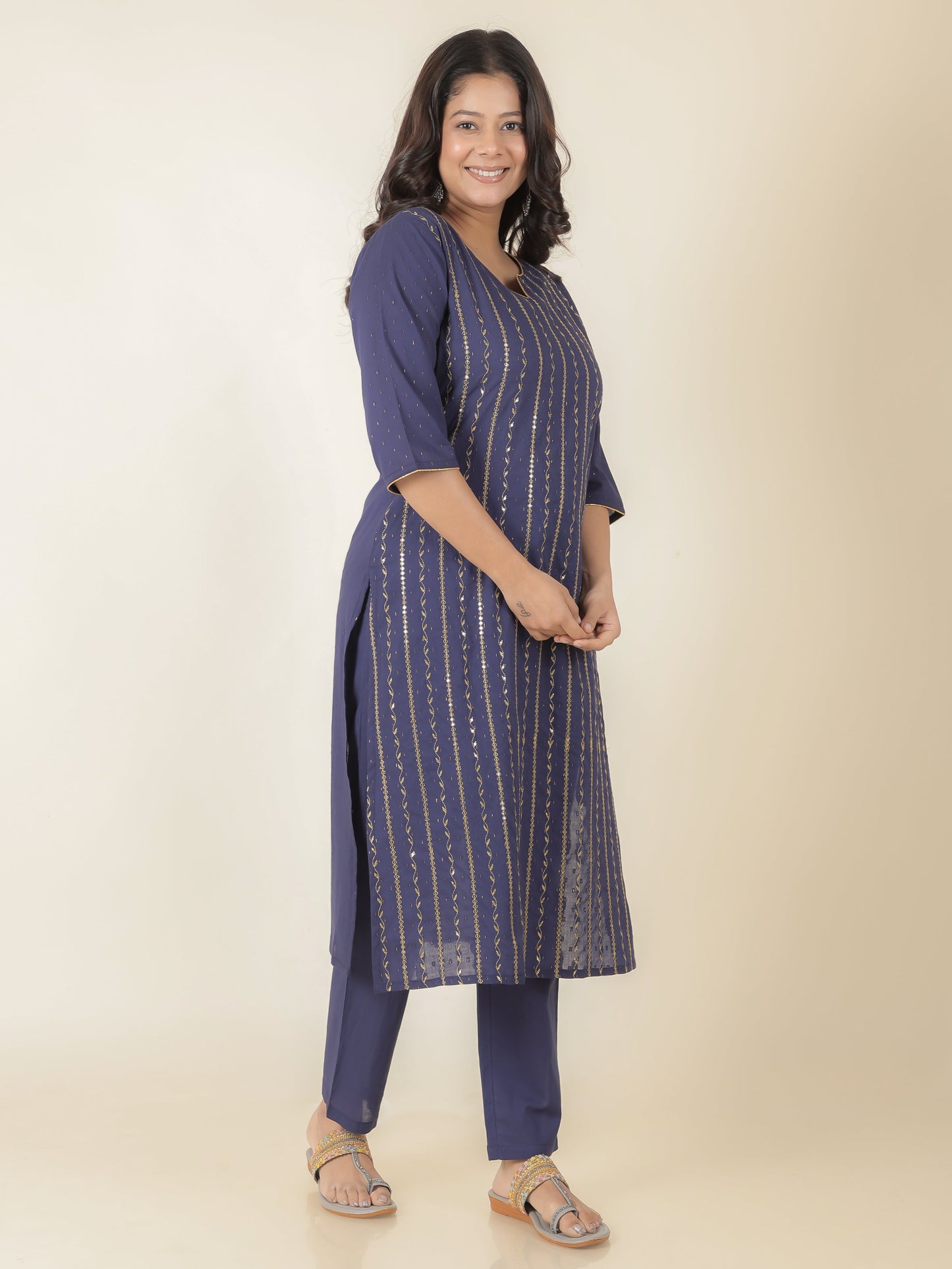 Textured Cotton Embroidered Kurta