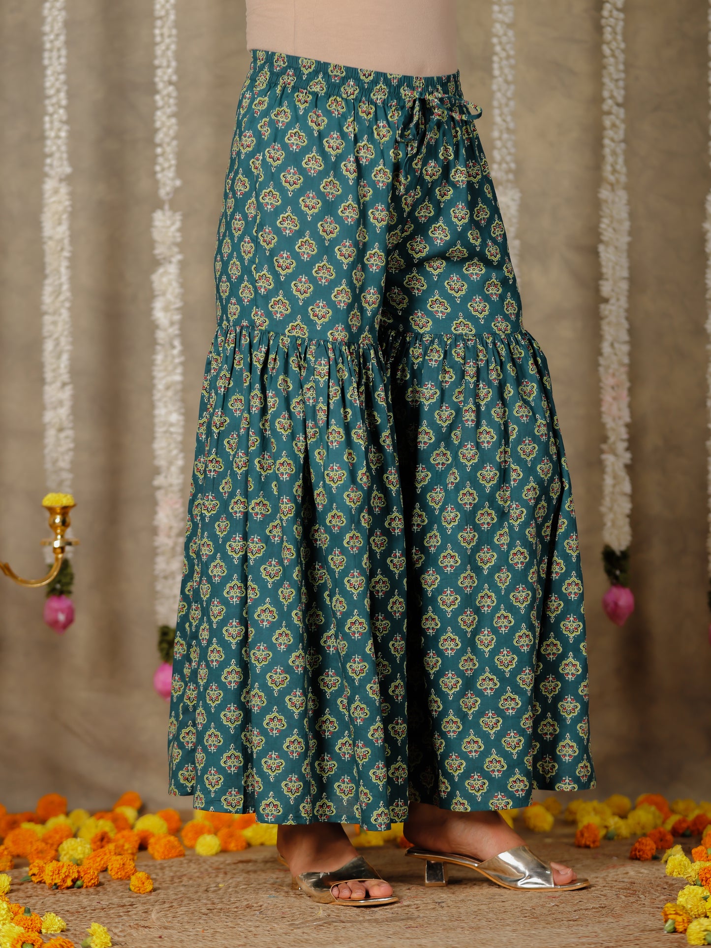 Embroidered Soft Cotton Butti Flared Green Kurta