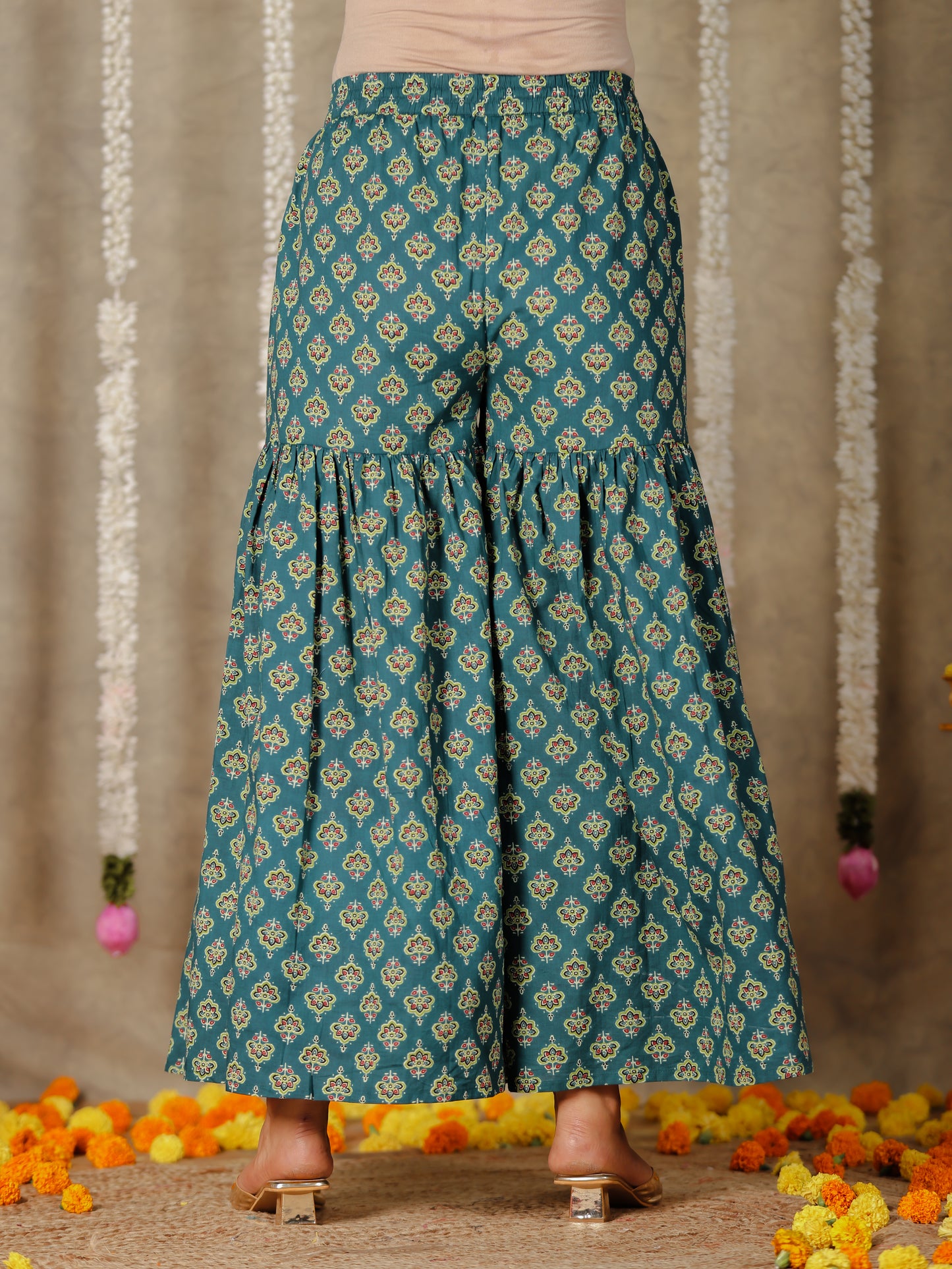 Embroidered Soft Cotton Butti Flared Green Kurta